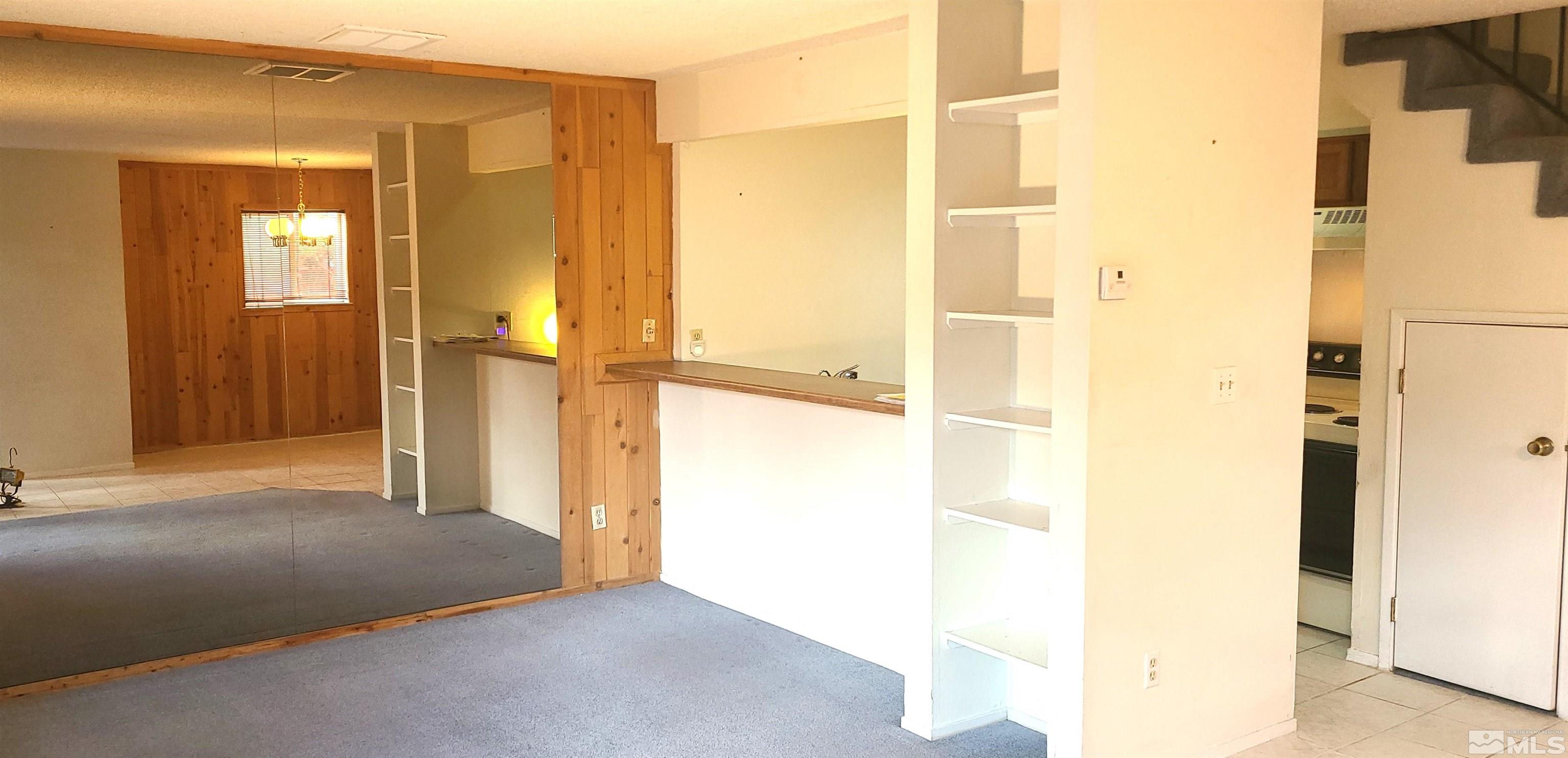 Photo #2: 240014628 Listing 
