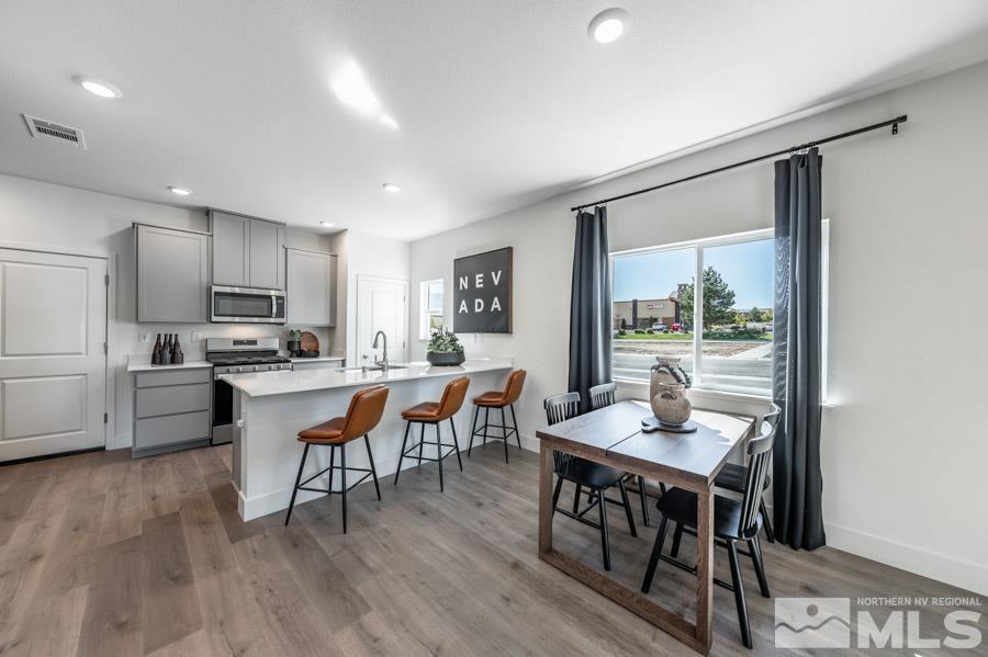 Photo #4: 240014665 Listing 