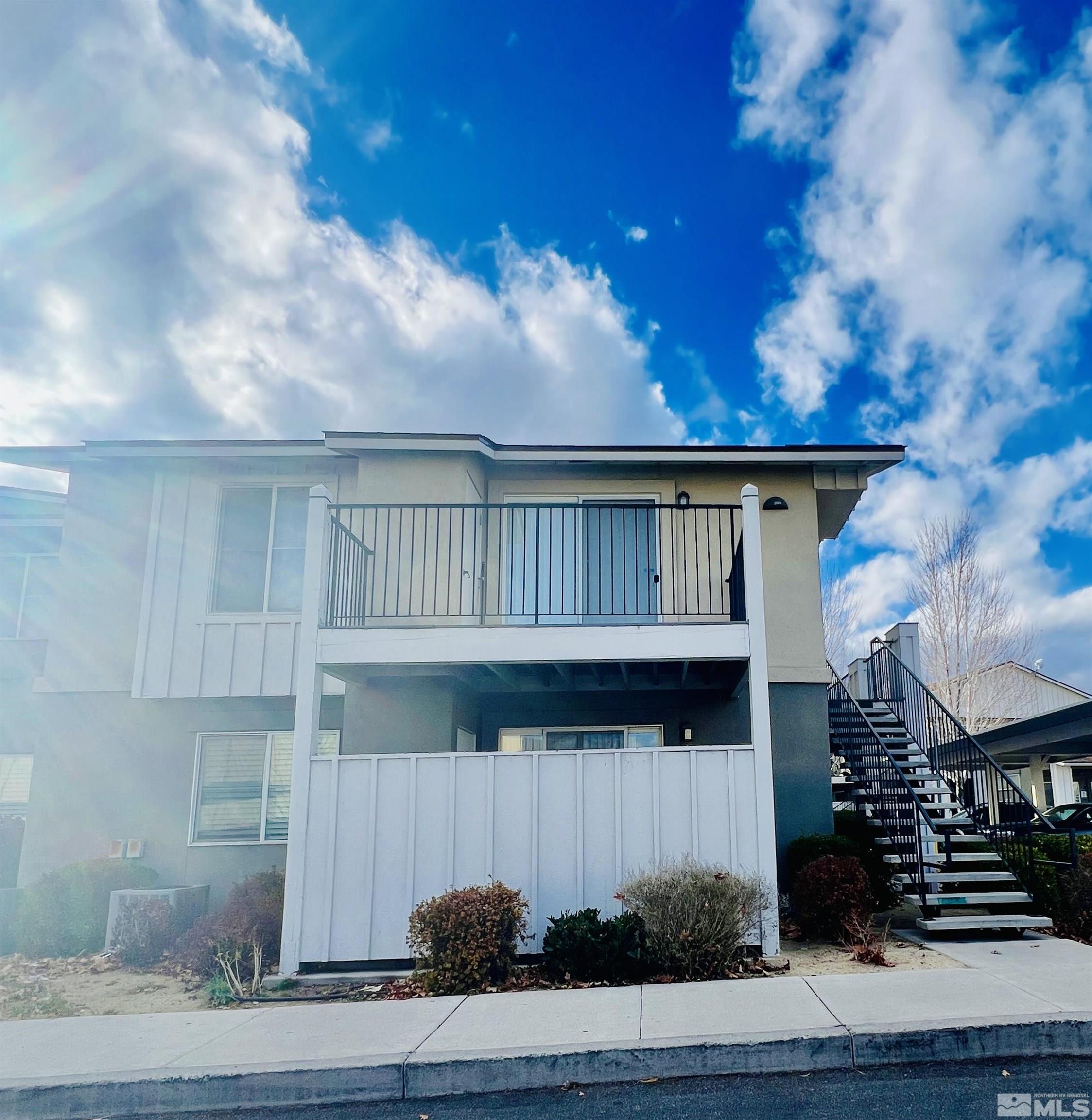 Photo #2: 240014674 Listing 