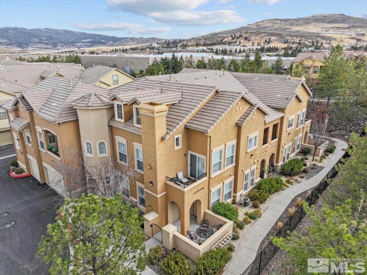 Photo #2: 240014680 Listing 