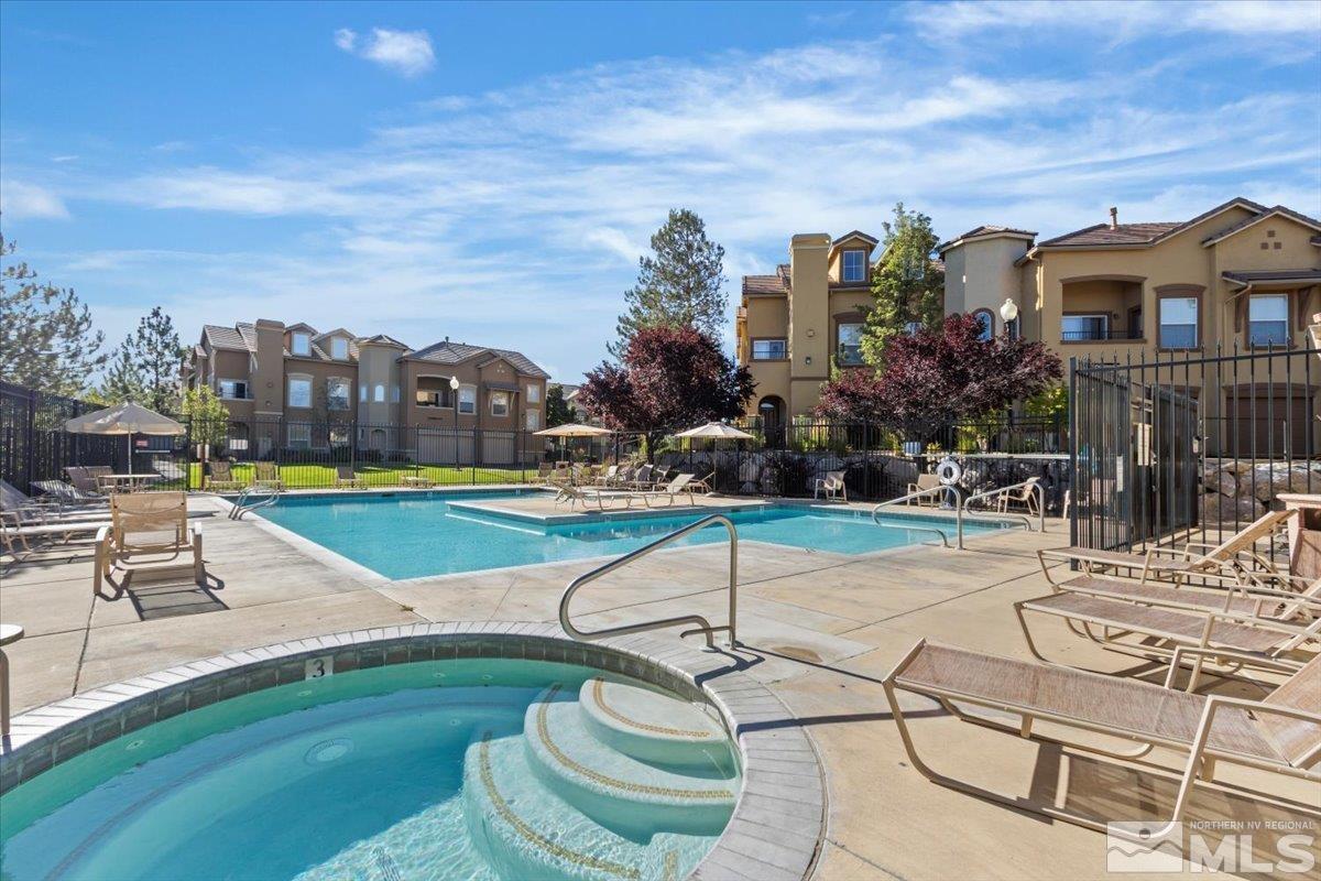 Photo #3: 240014680 Listing 