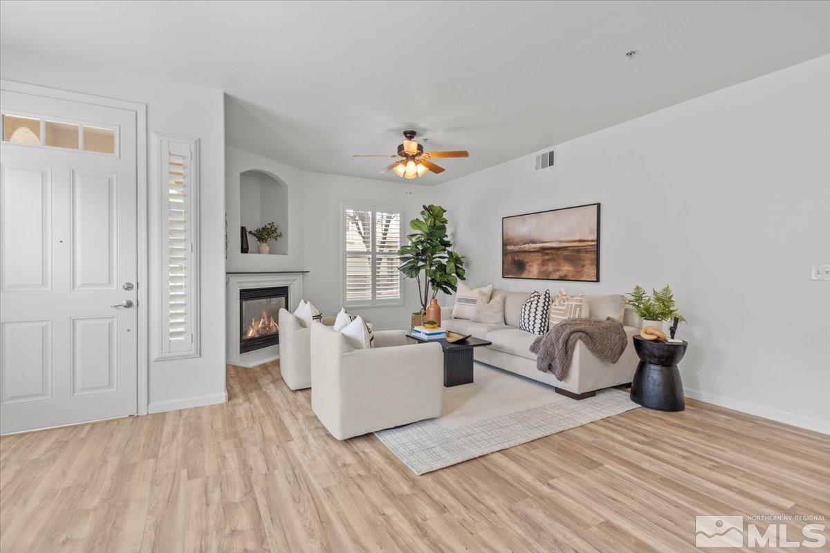 Photo #4: 240014680 Listing 