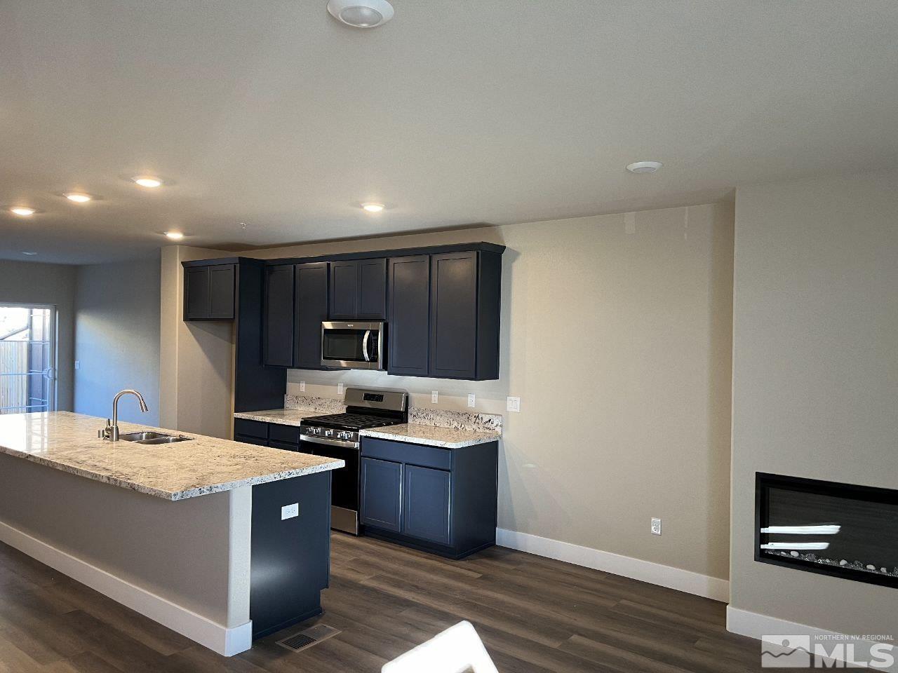 Photo #3: 240014697 Listing 