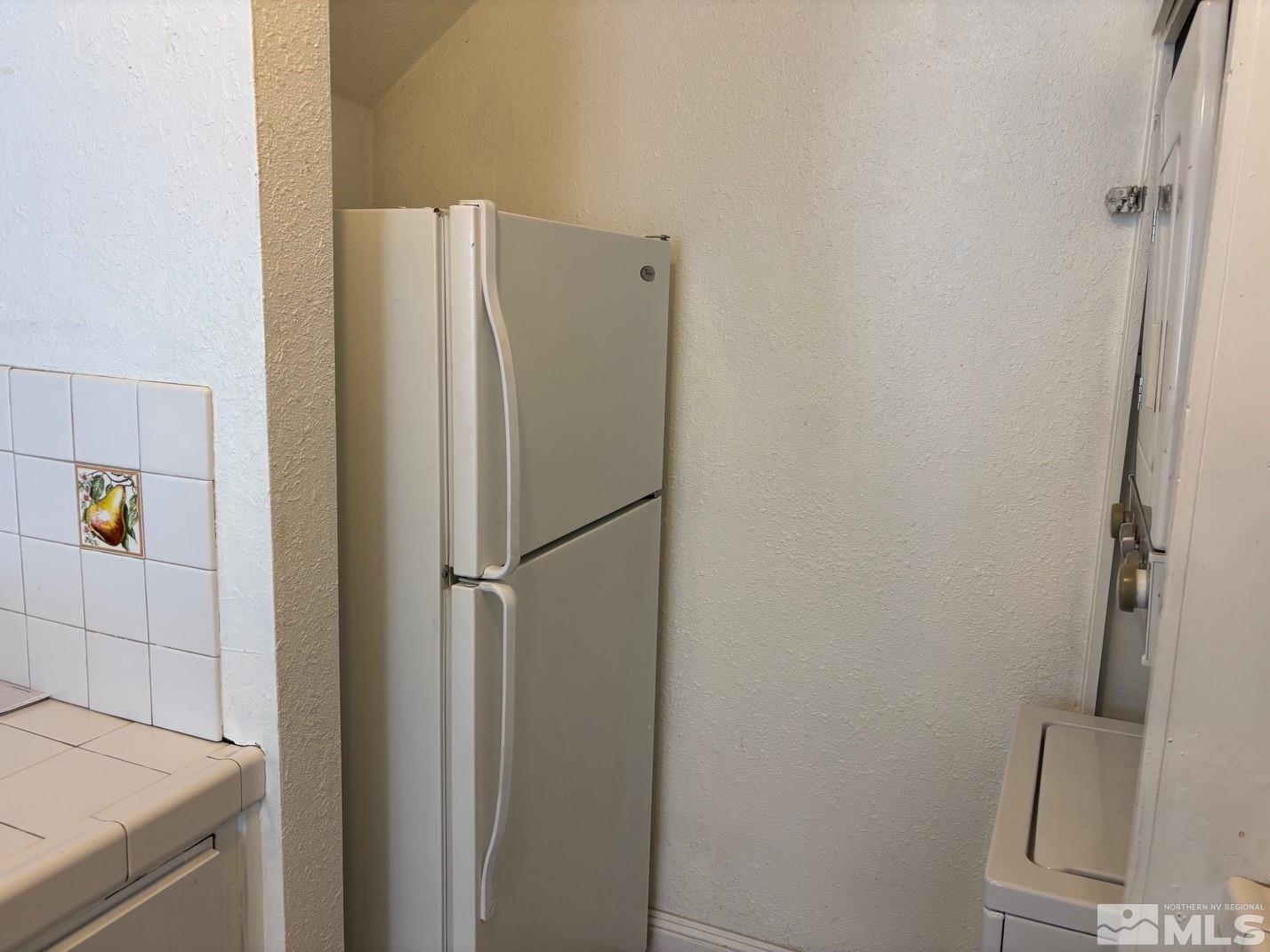 Photo #6: 240014703 Listing 