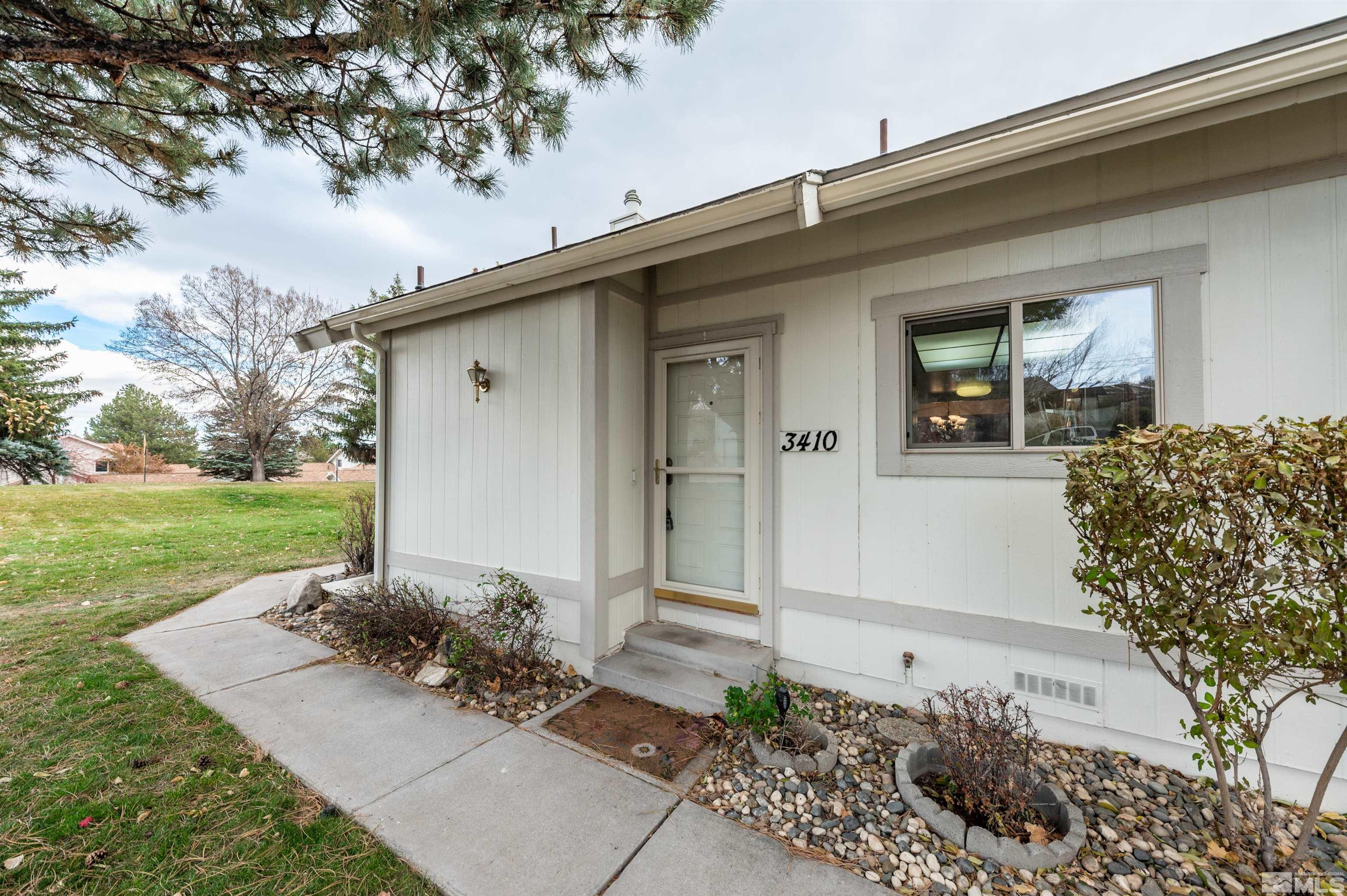 Photo #3: 240014732 Listing 