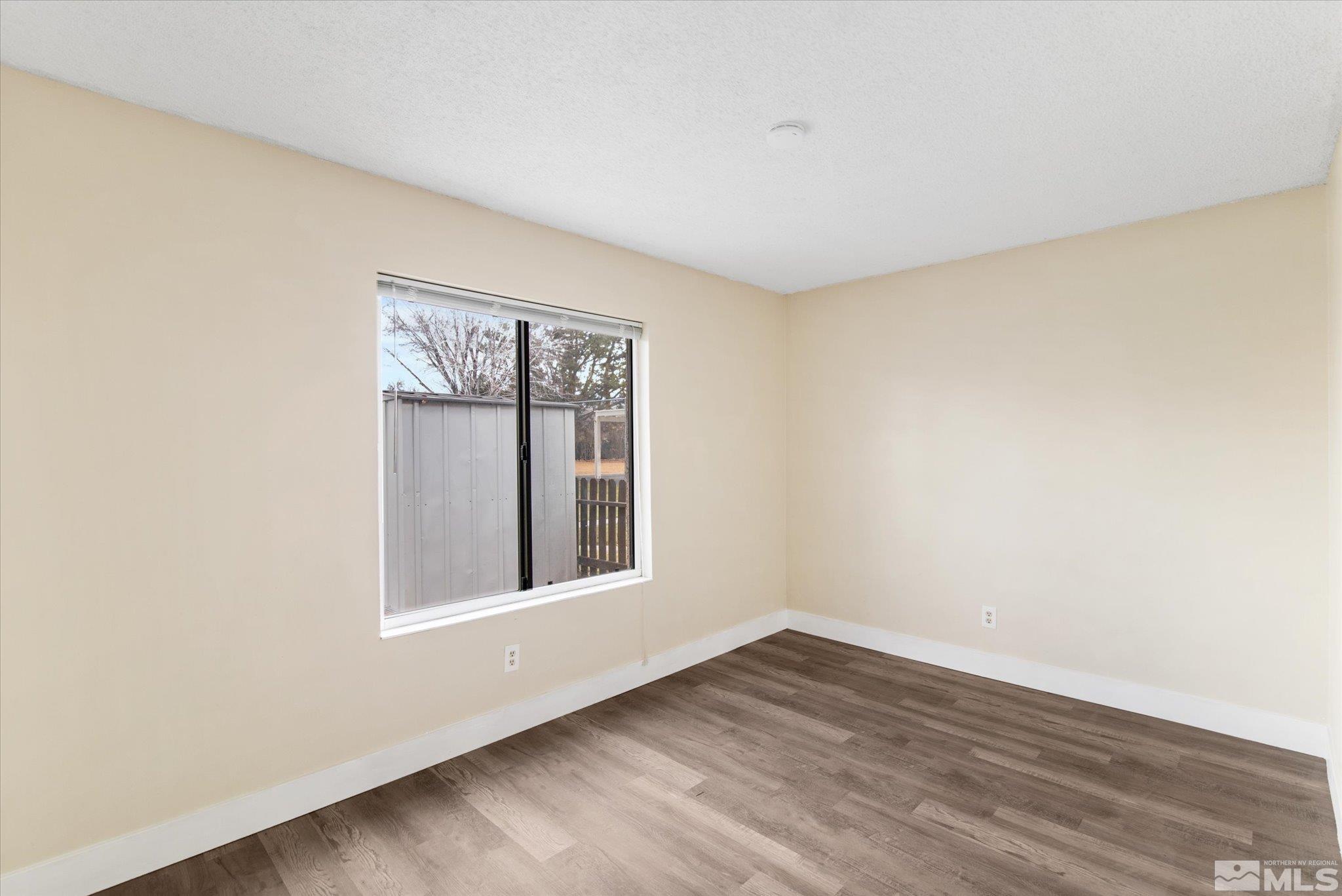 Photo #6: 240014825 Listing 