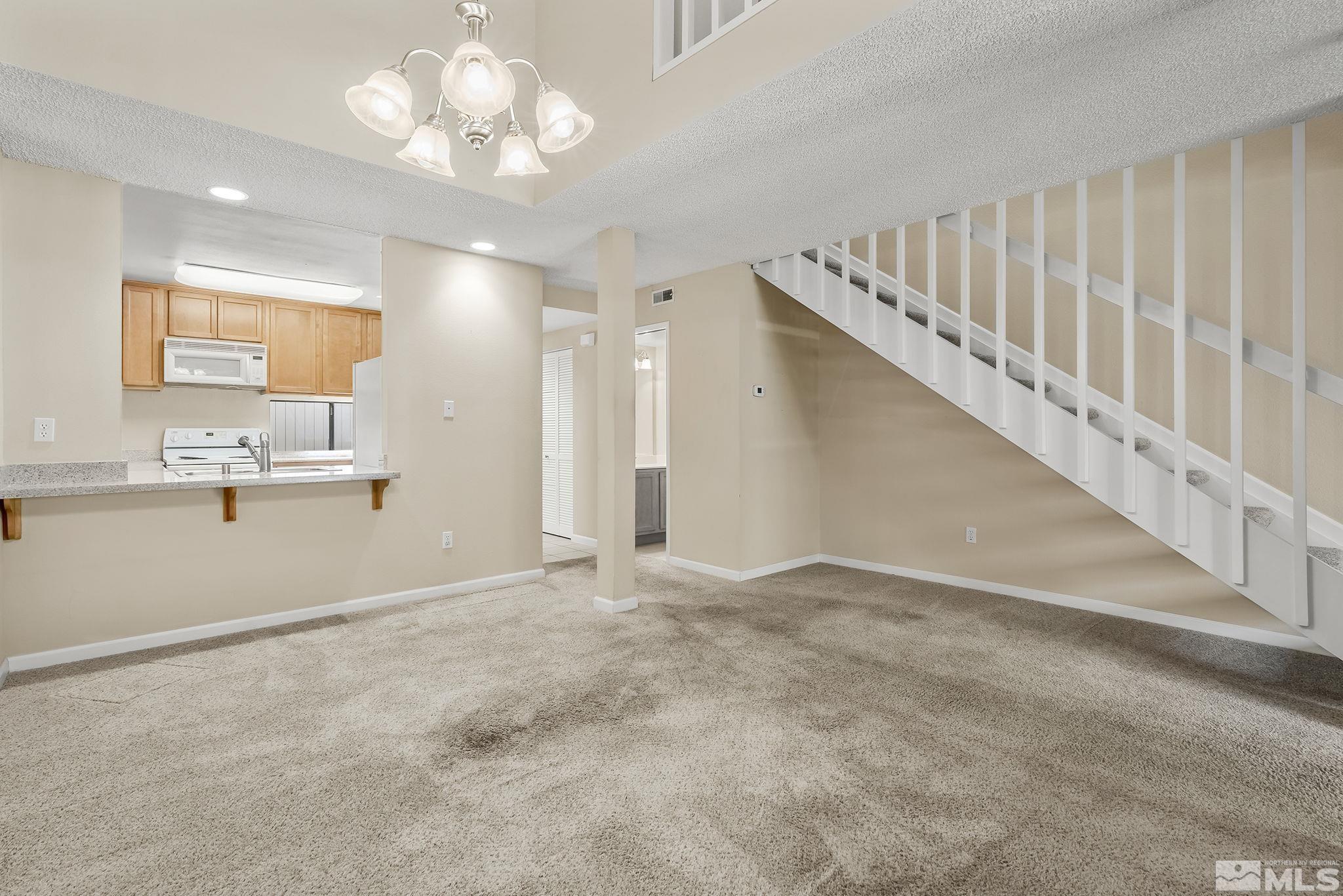Photo #6: 240014947 Listing 