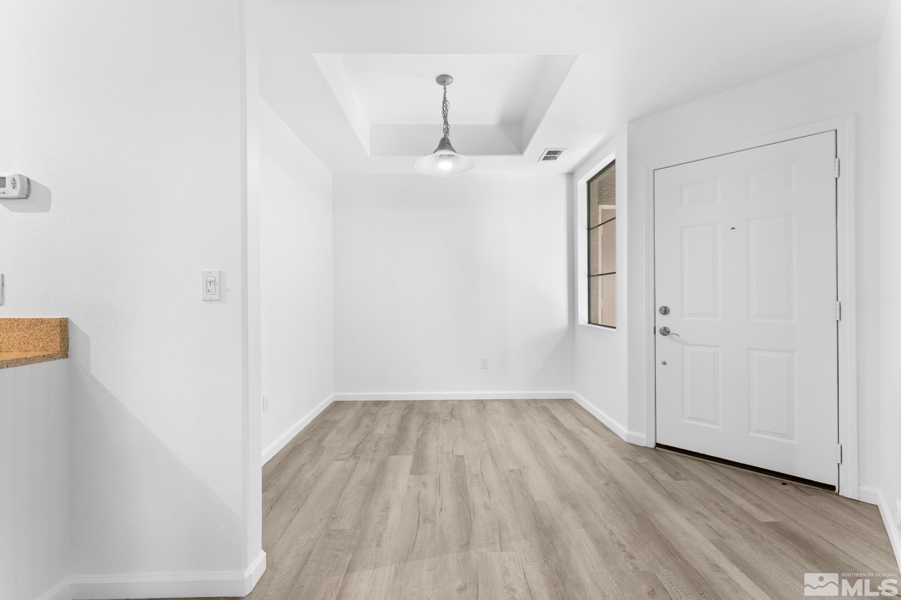 Photo #6: 240014991 Listing 