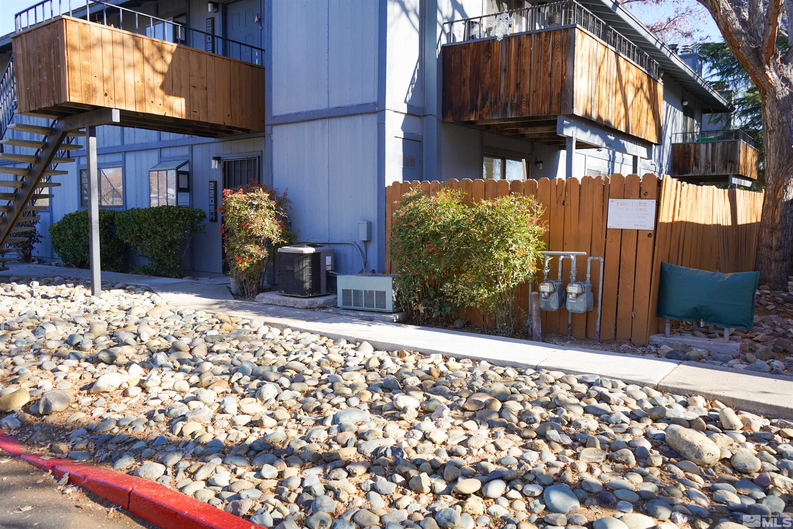 Photo #2: 240015031 Listing 