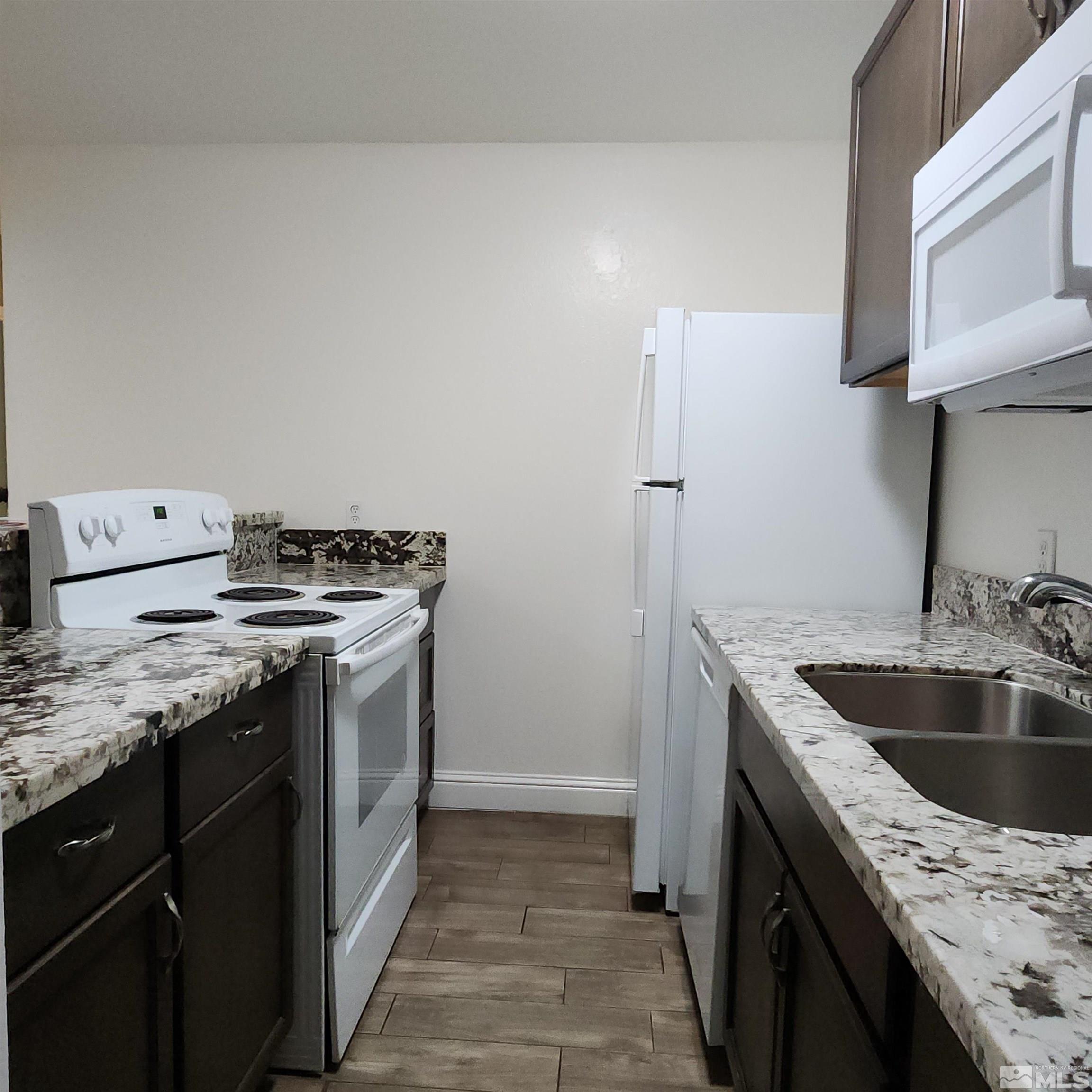 Photo #4: 240015054 Listing 