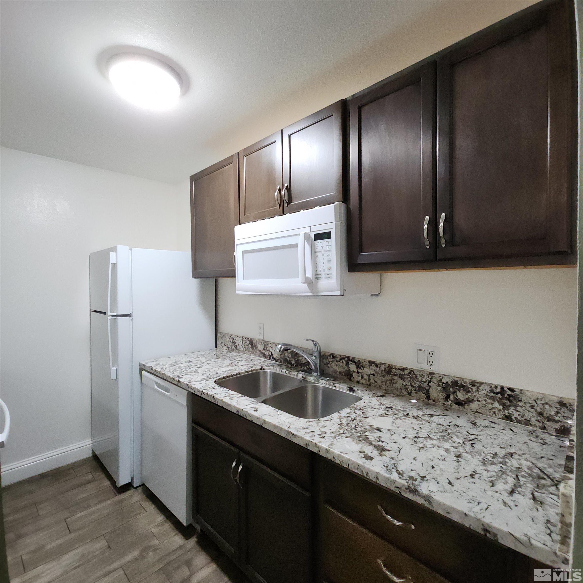 Photo #5: 240015054 Listing 