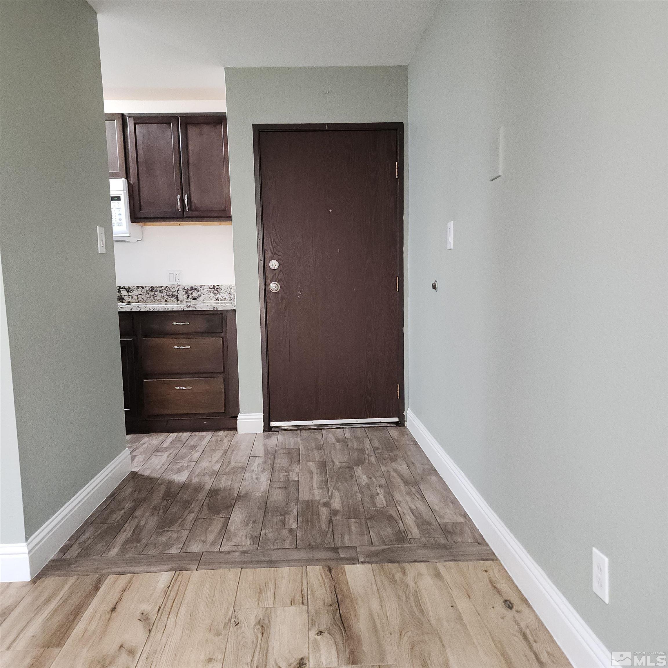 Photo #8: 240015054 Listing: Photo #8