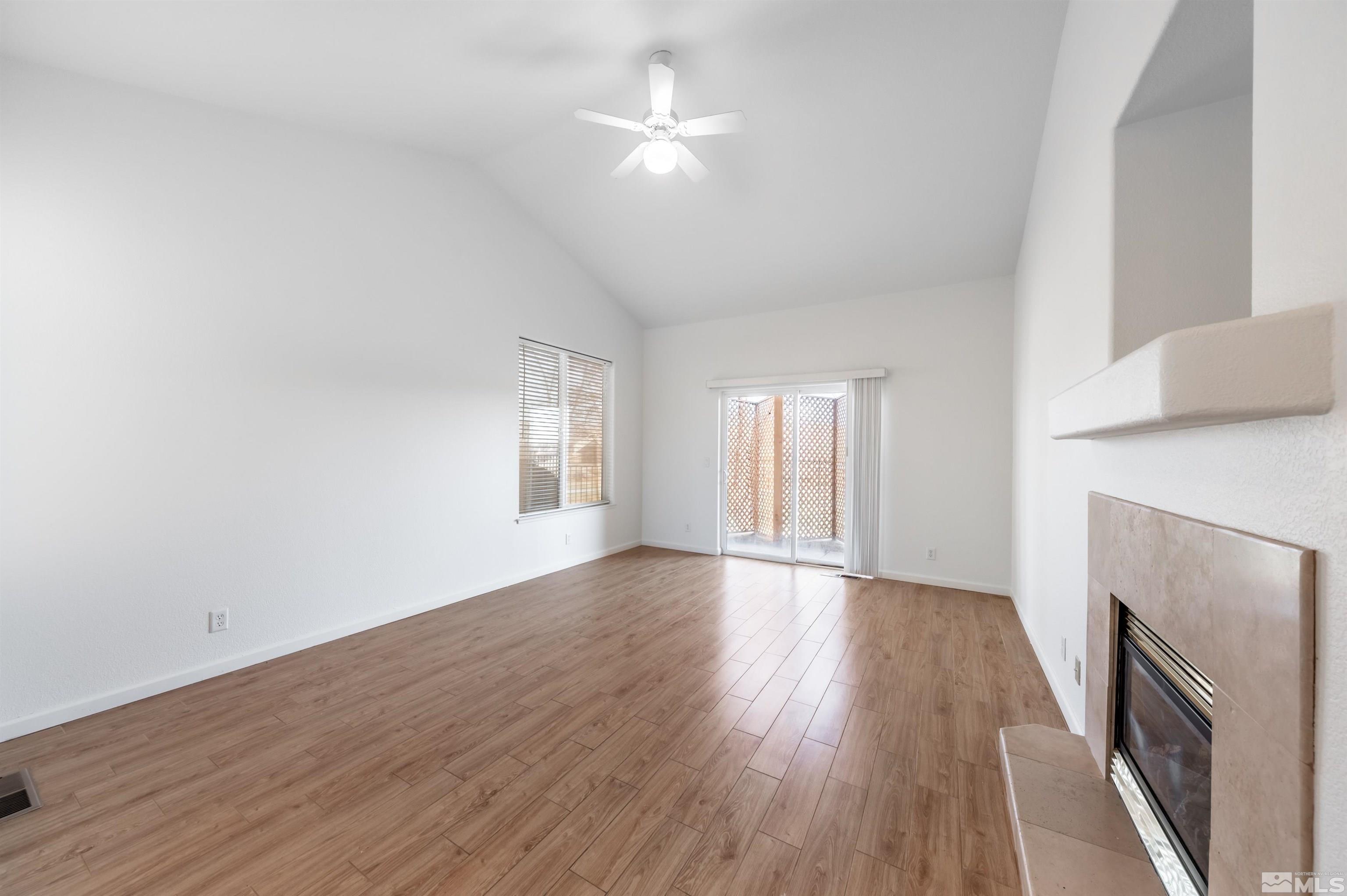 Photo #4: 240015070 Listing 