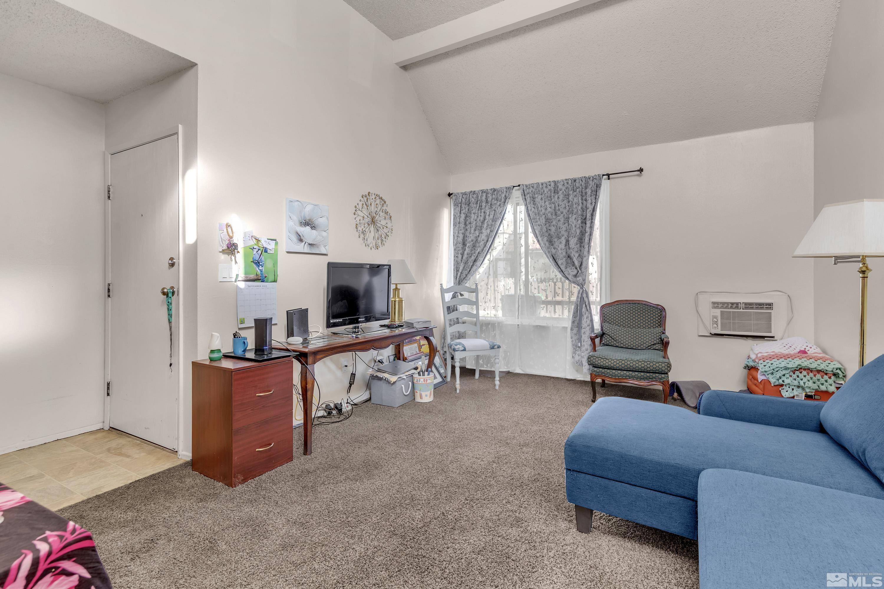 Photo #2: 240015249 Listing 