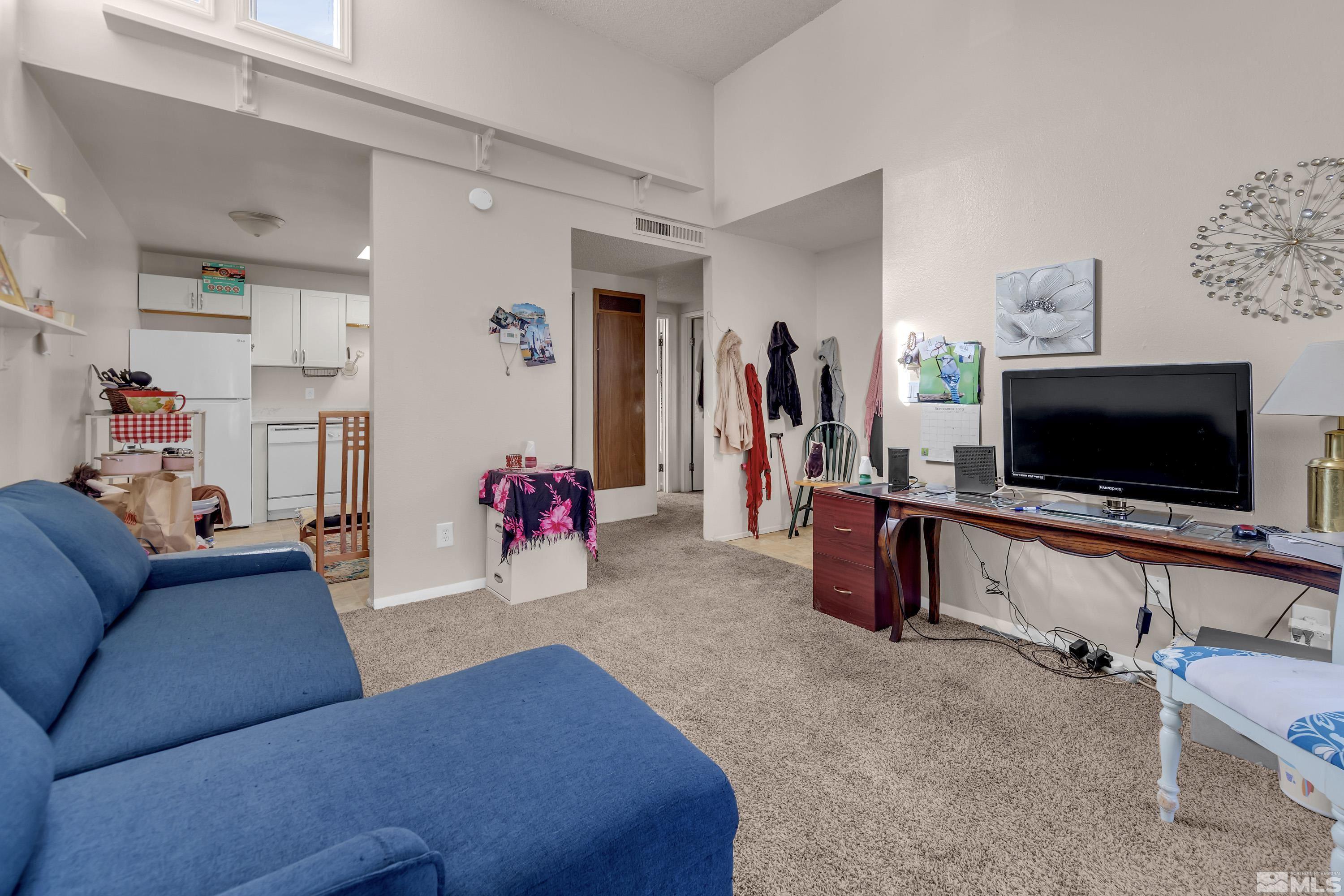 Photo #5: 240015249 Listing 