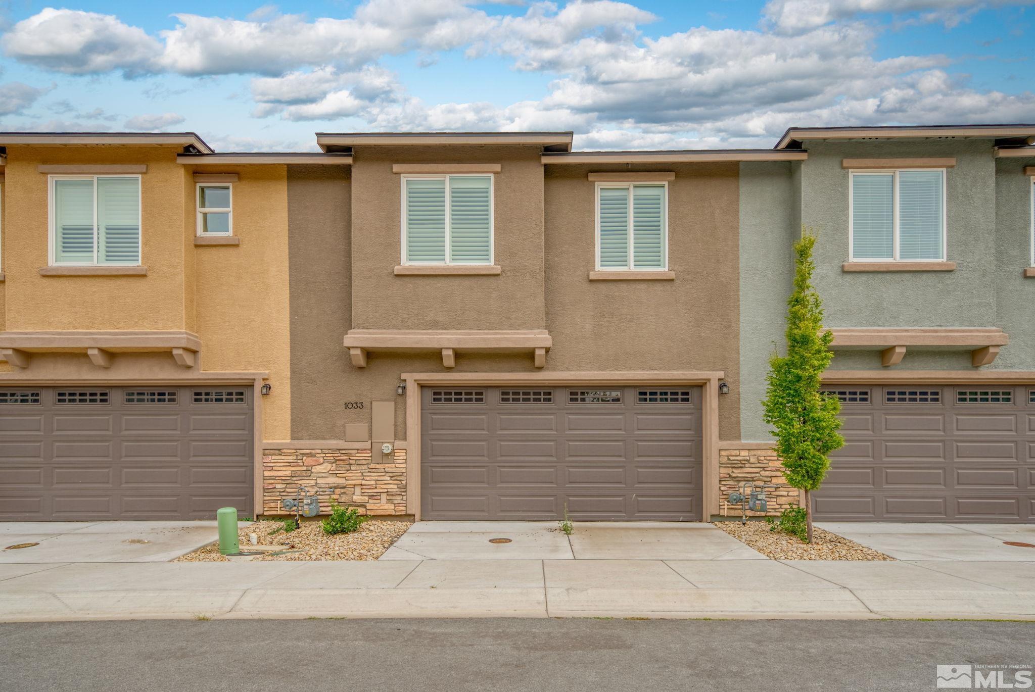 Photo #2: 240015298 Listing 
