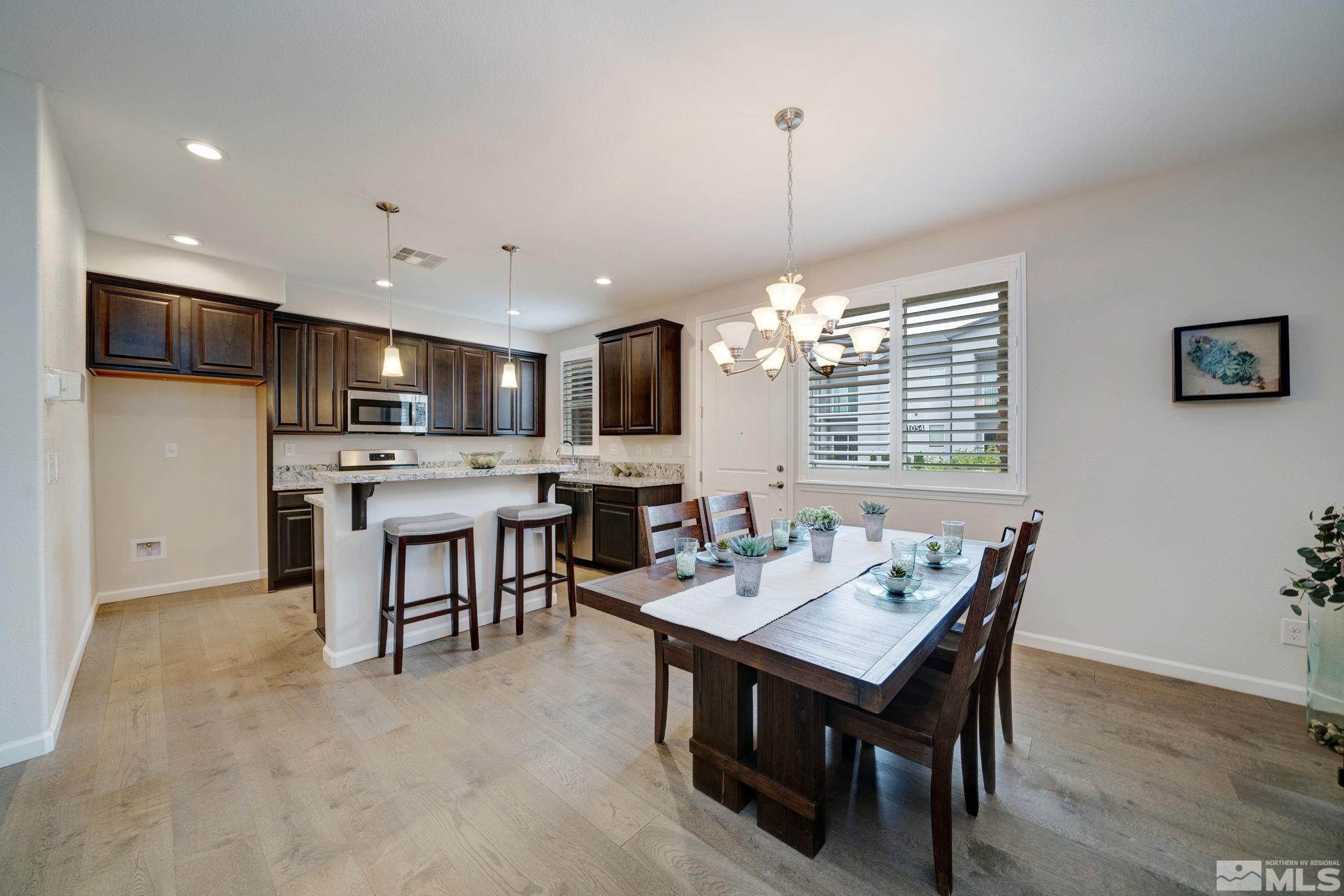 Photo #3: 240015298 Listing 