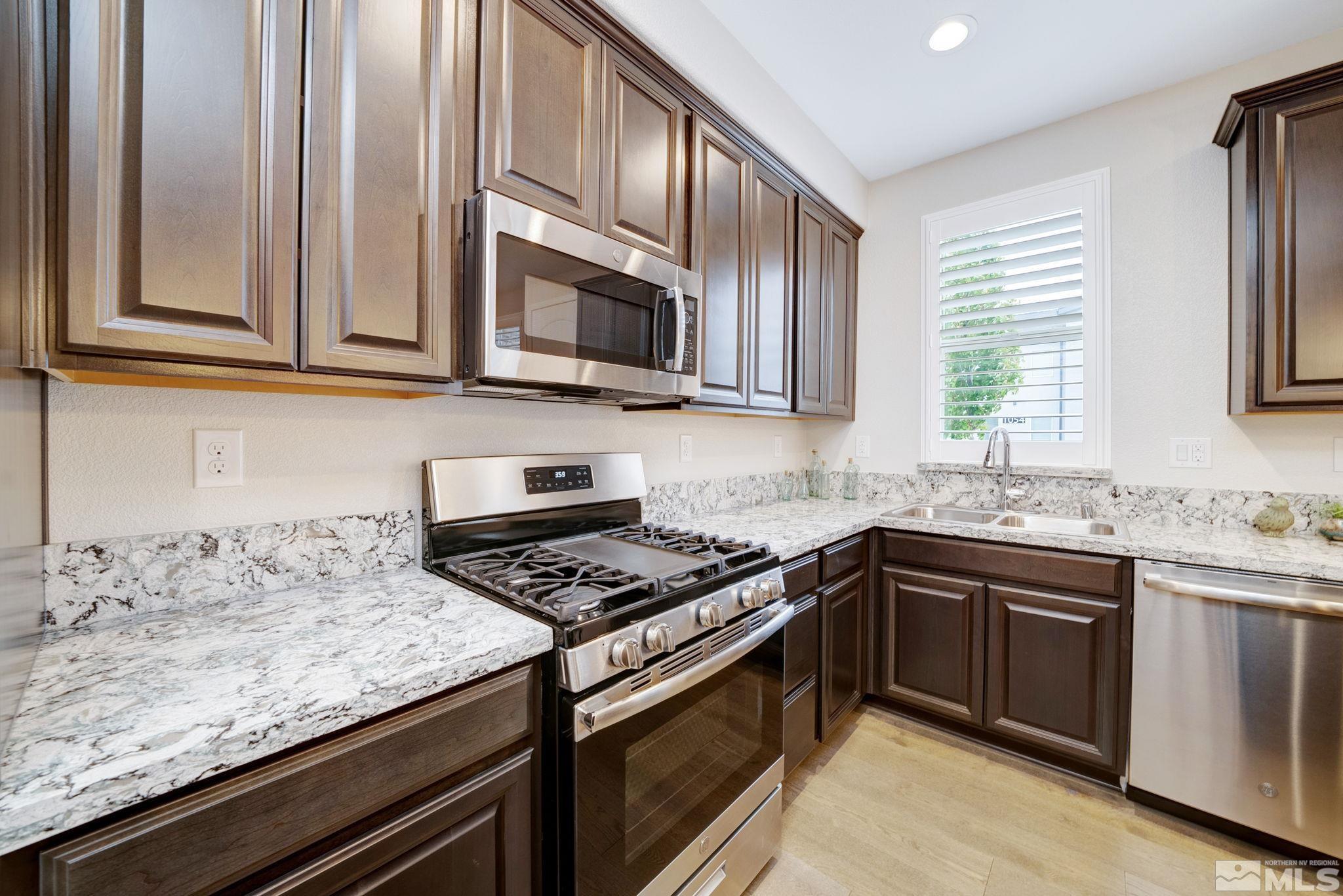 Photo #5: 240015298 Listing 
