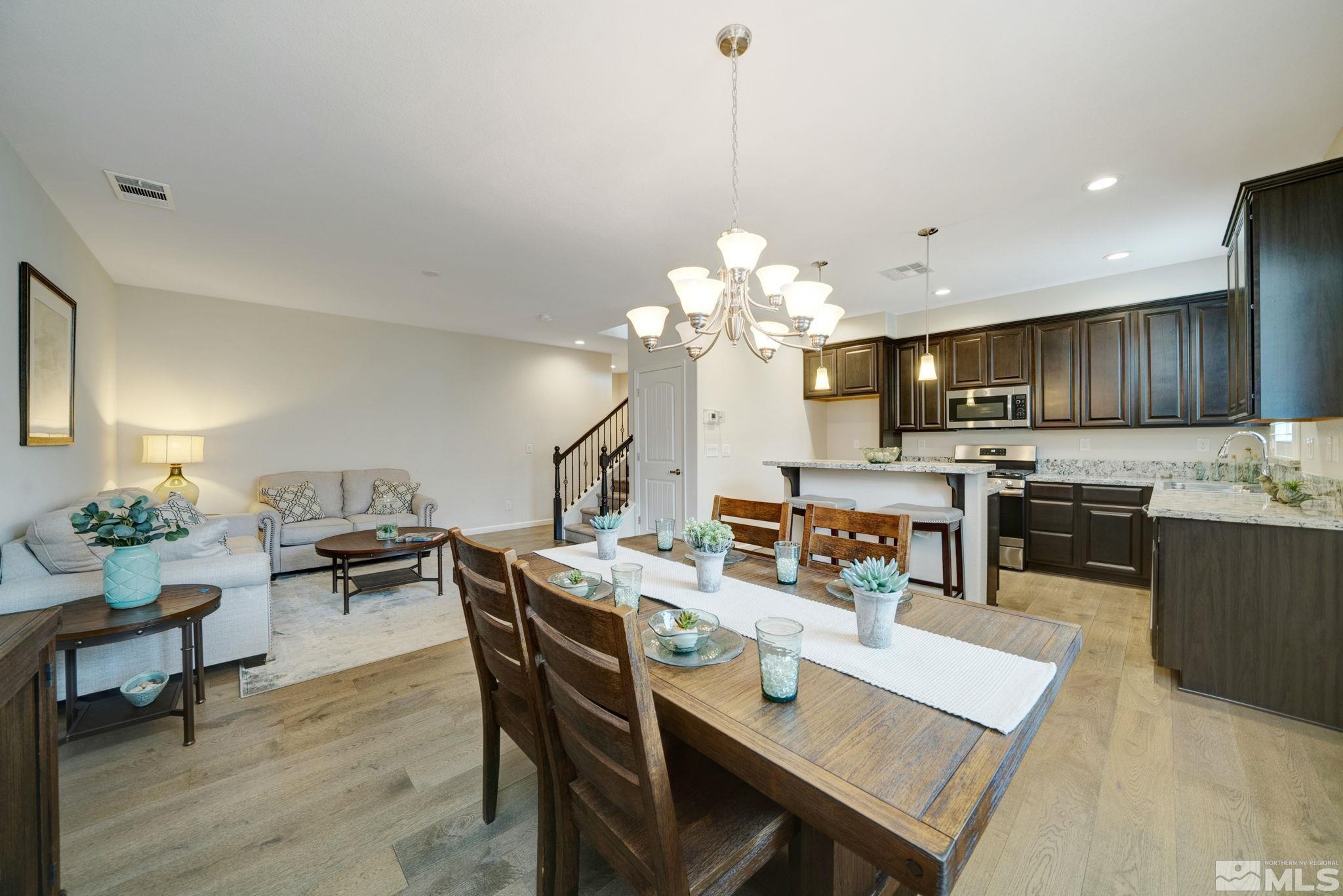 Photo #6: 240015298 Listing 