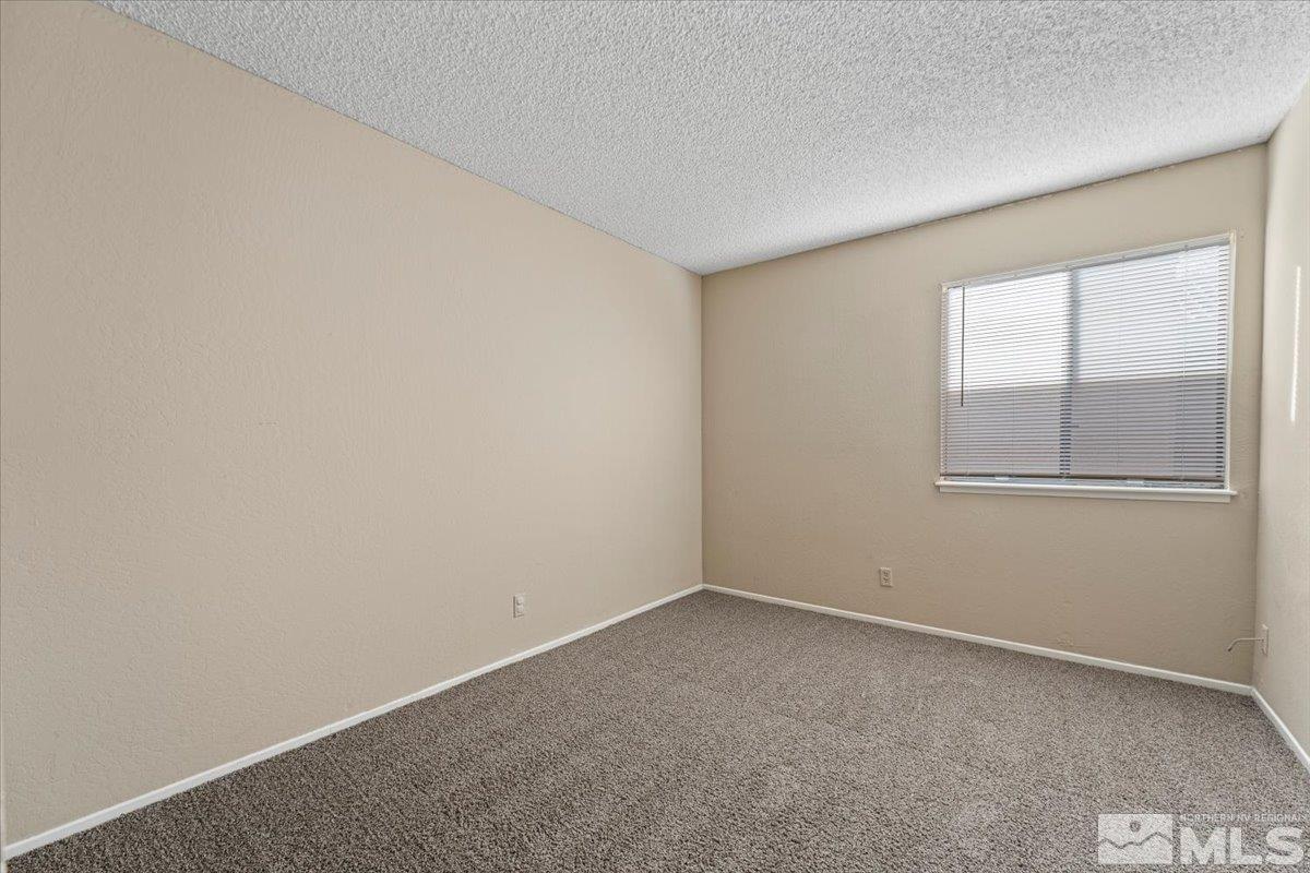 Photo #19: 240015311 Listing: Photo #19