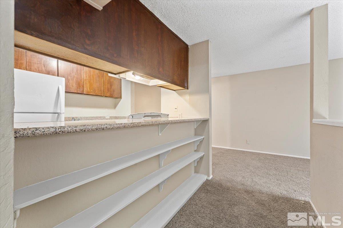 Photo #8: 240015311 Listing: Photo #8