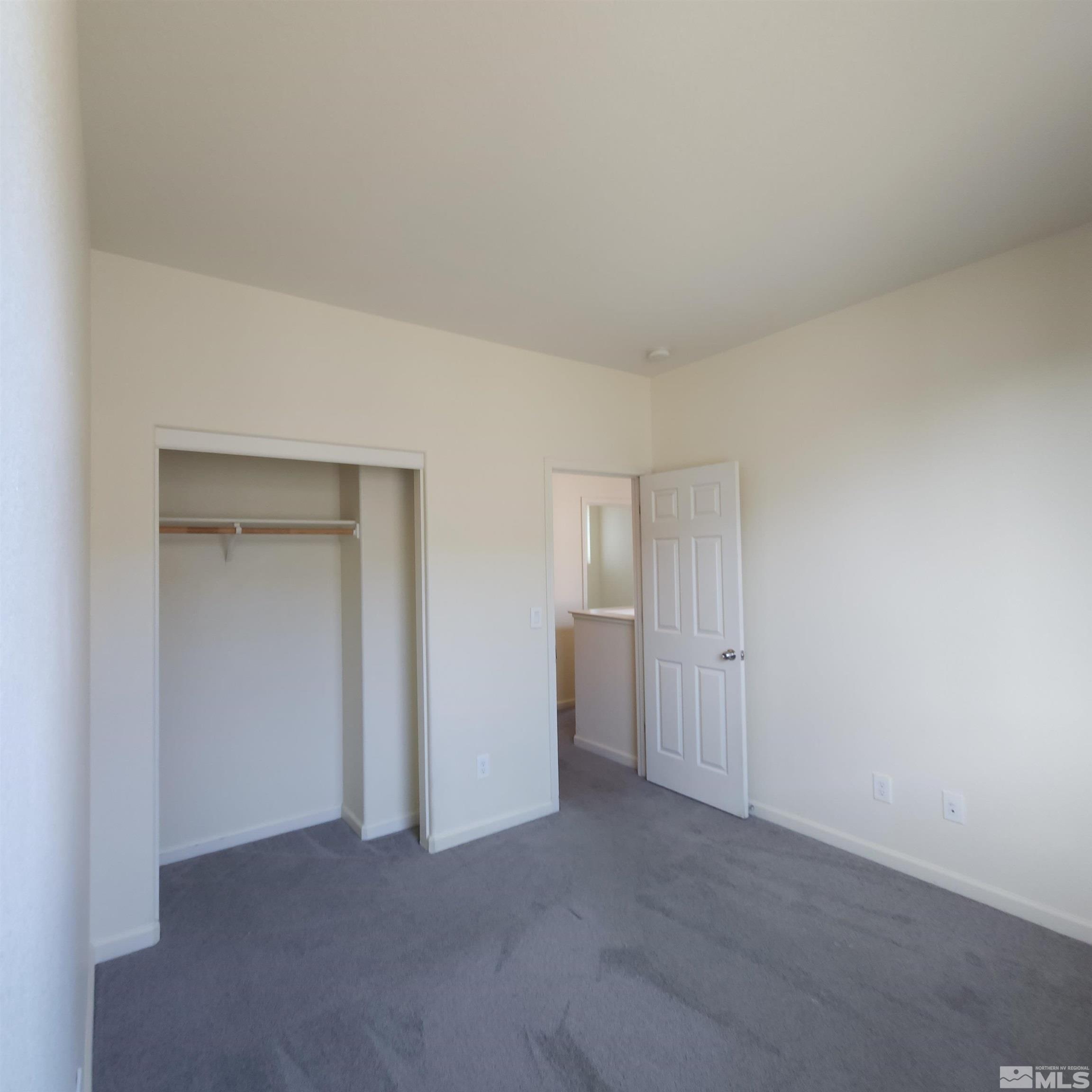 Photo #18: 240015415 Listing: Photo #18