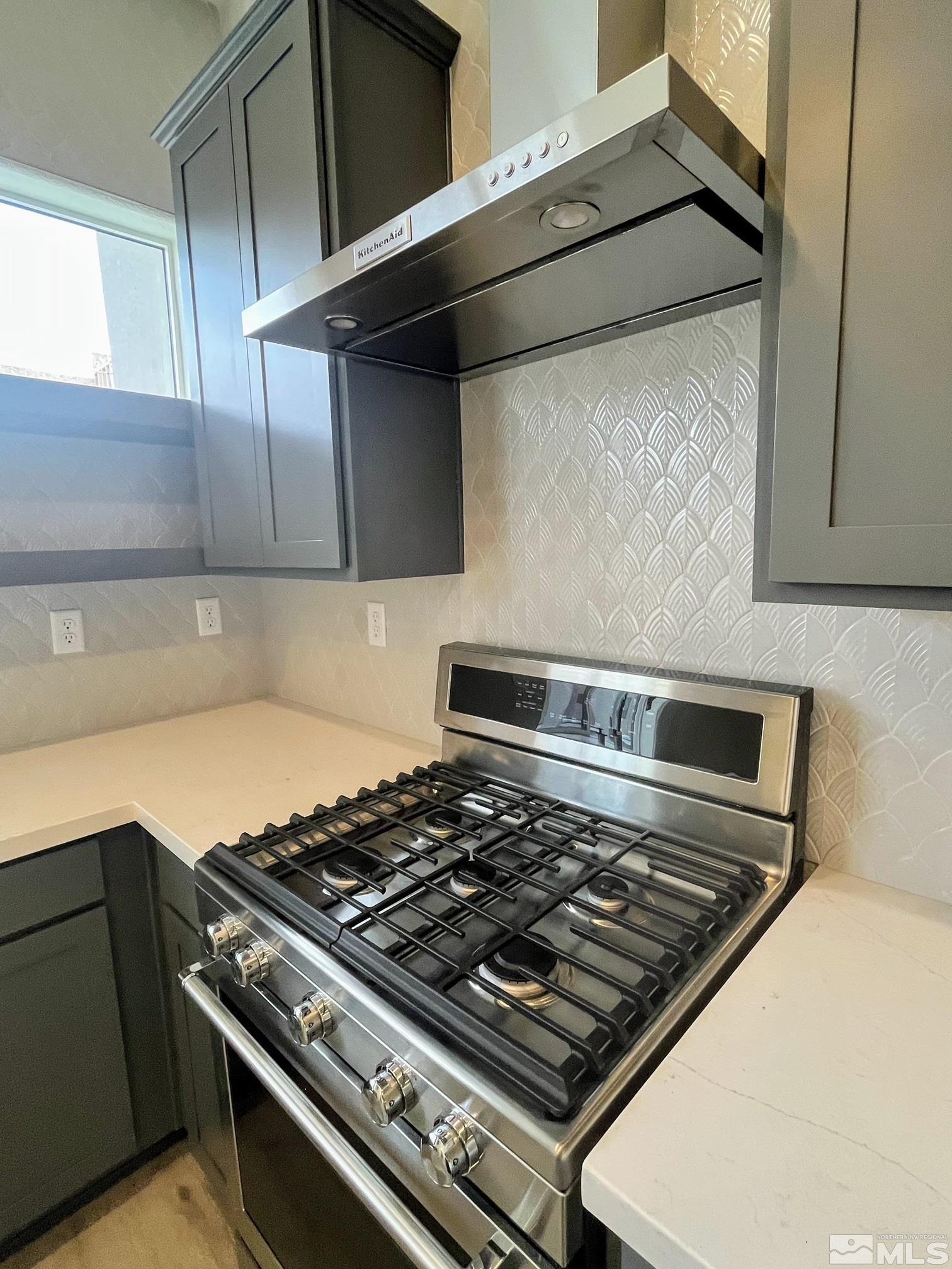 Photo #4: 240015431 Listing: Photo #4