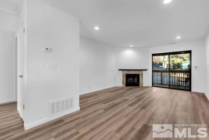 Photo #3: 240015491 Listing 