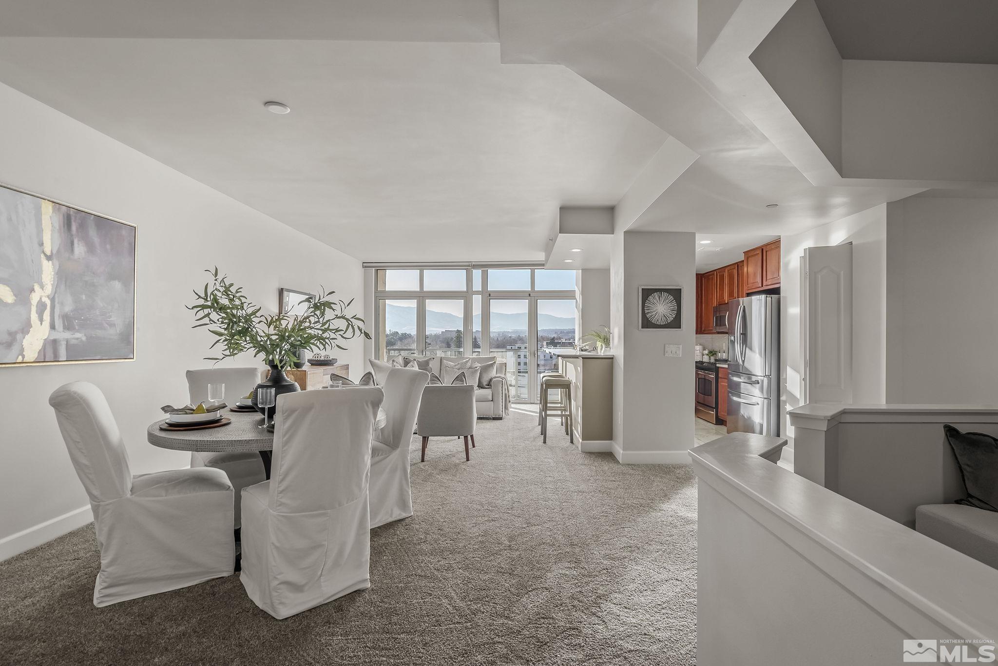 Photo #2: 240015503 Listing 
