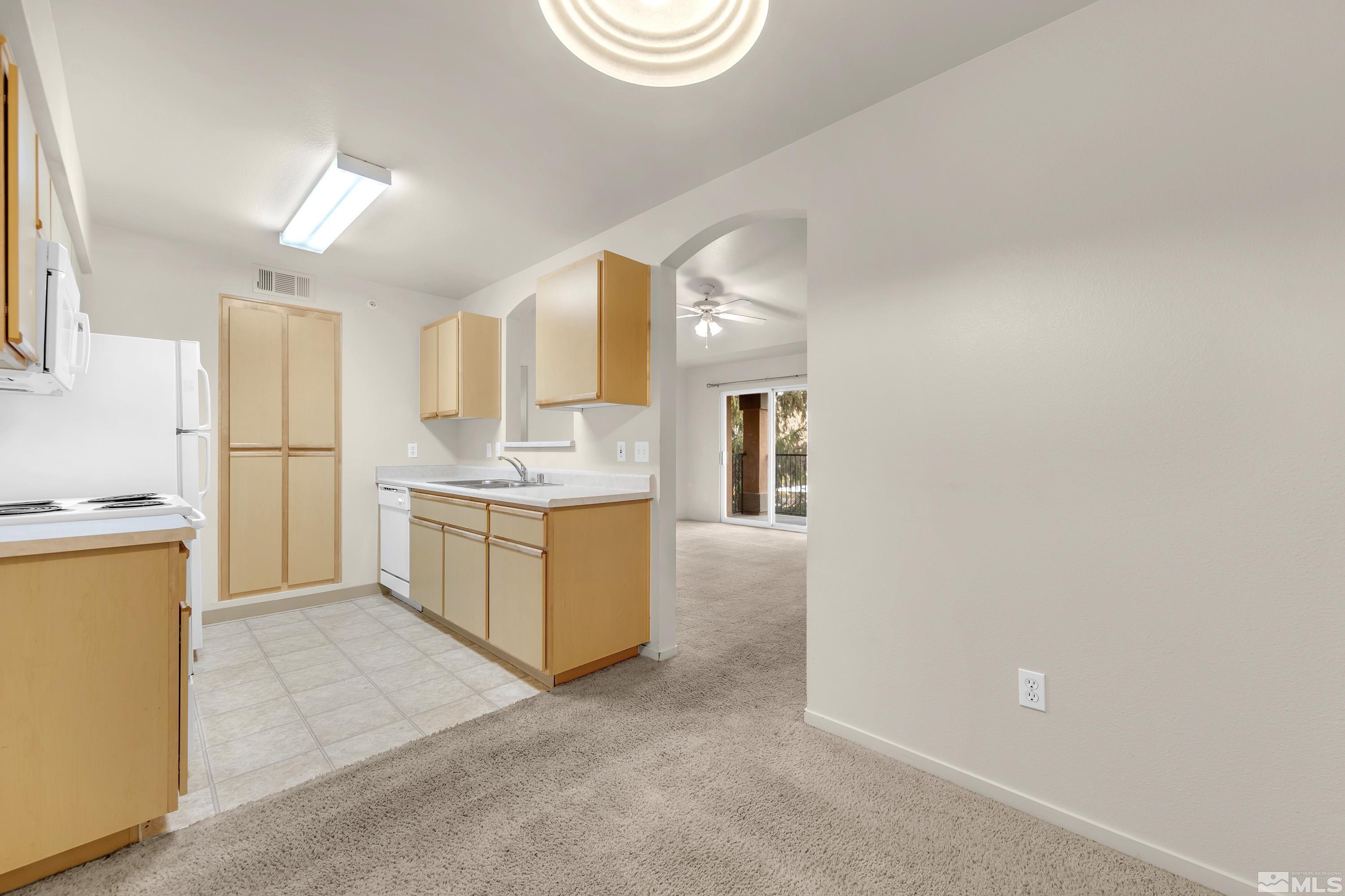 Photo #8: 250000069 Listing: Photo #8