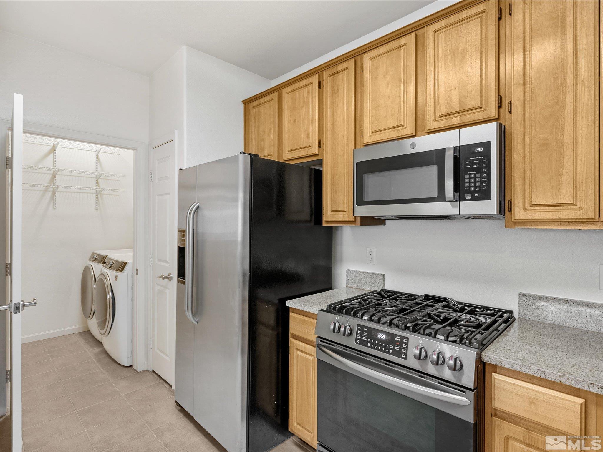 Photo #6: 250000094 Listing 