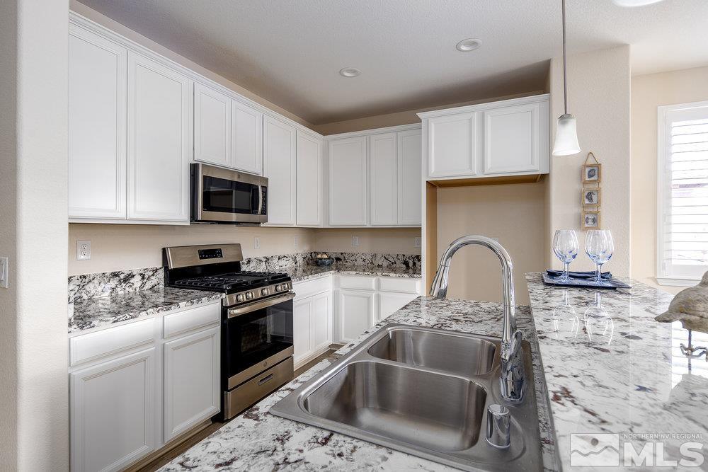 Photo #4: 250000123 Listing 