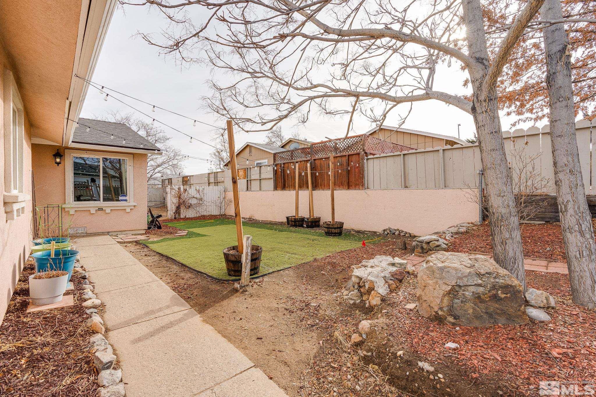 Photo #3: 250000128 Listing 