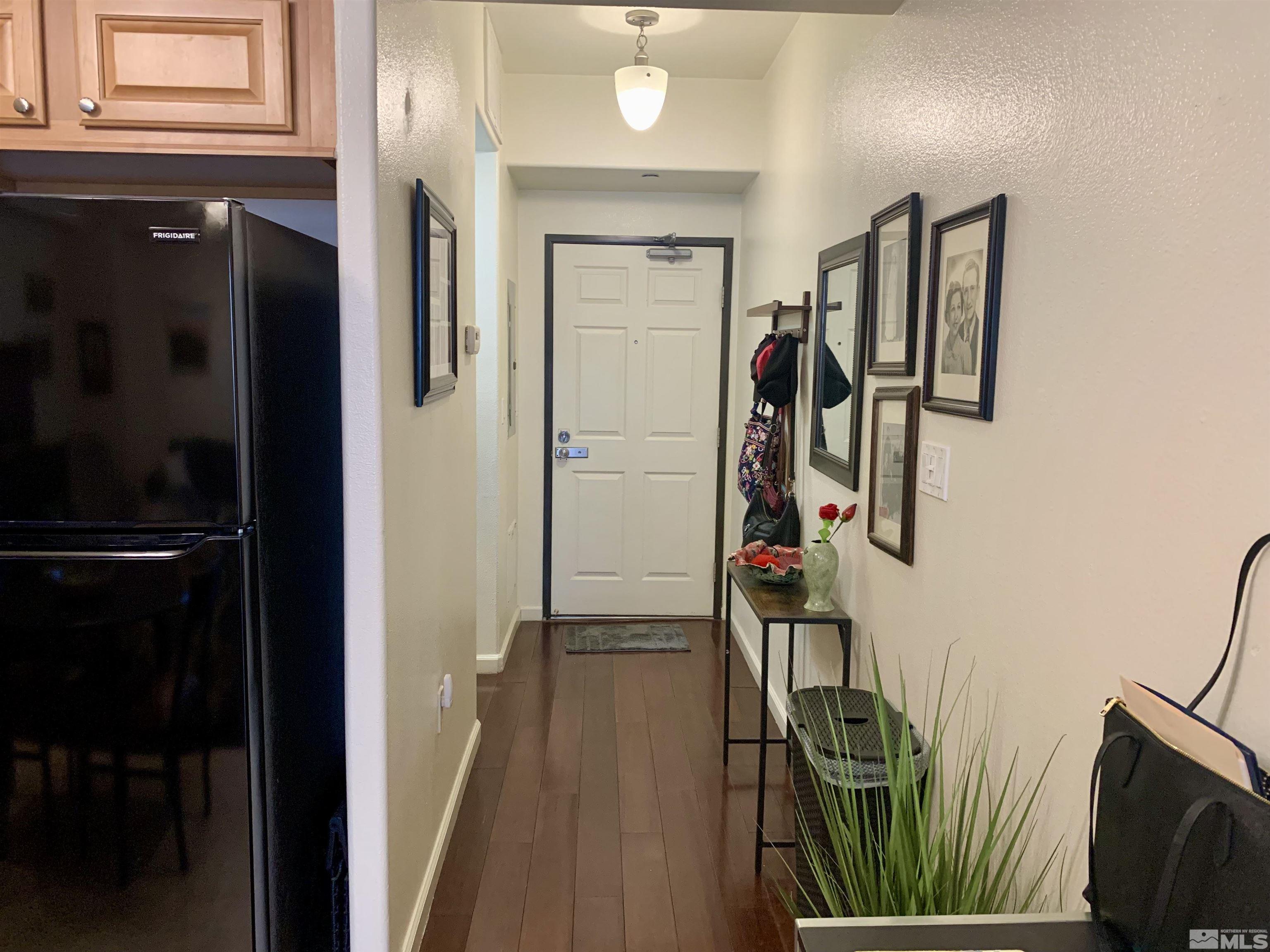 Photo #5: 250000171 Listing 