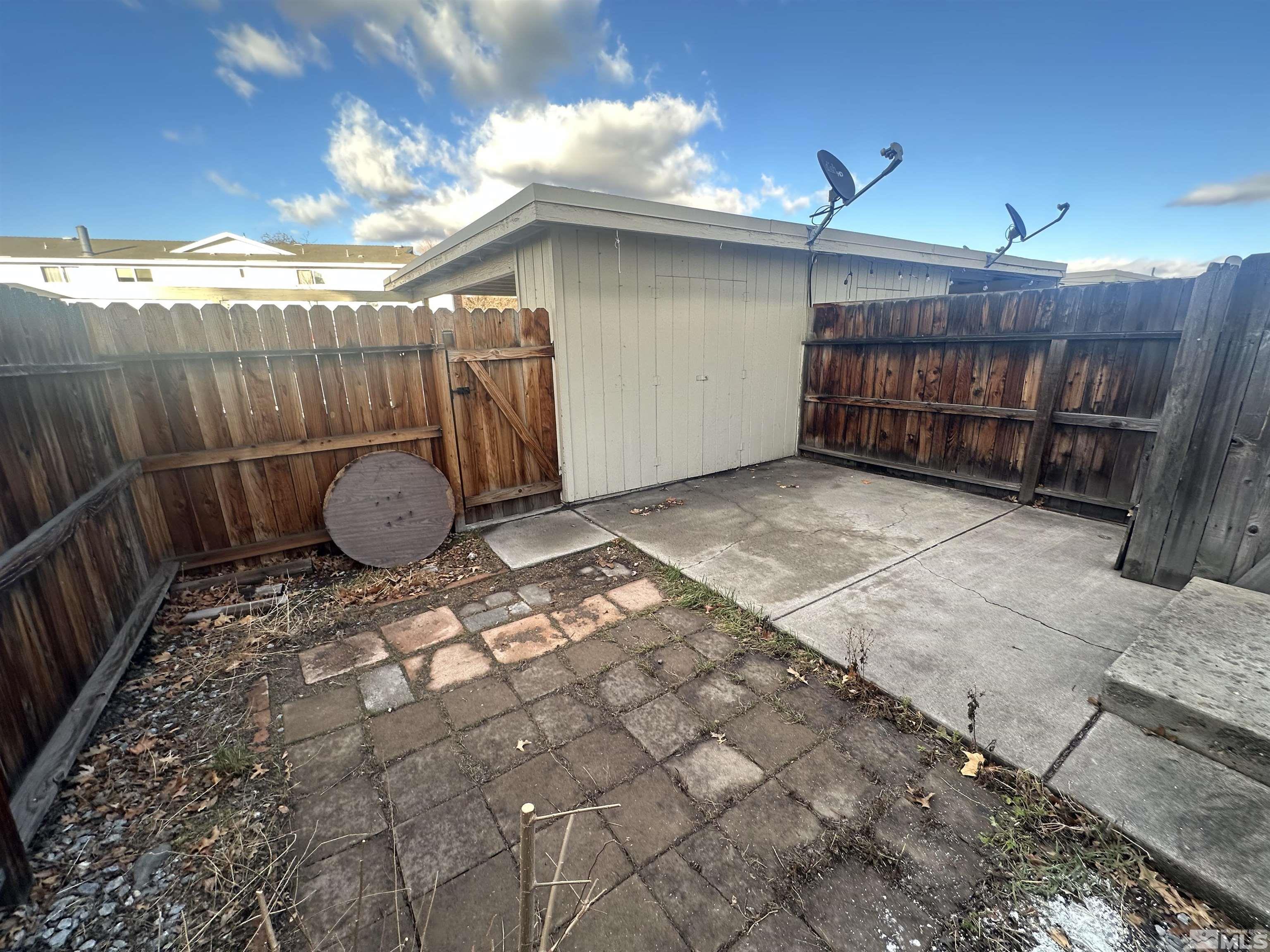 Photo #4: 250000239 Listing 