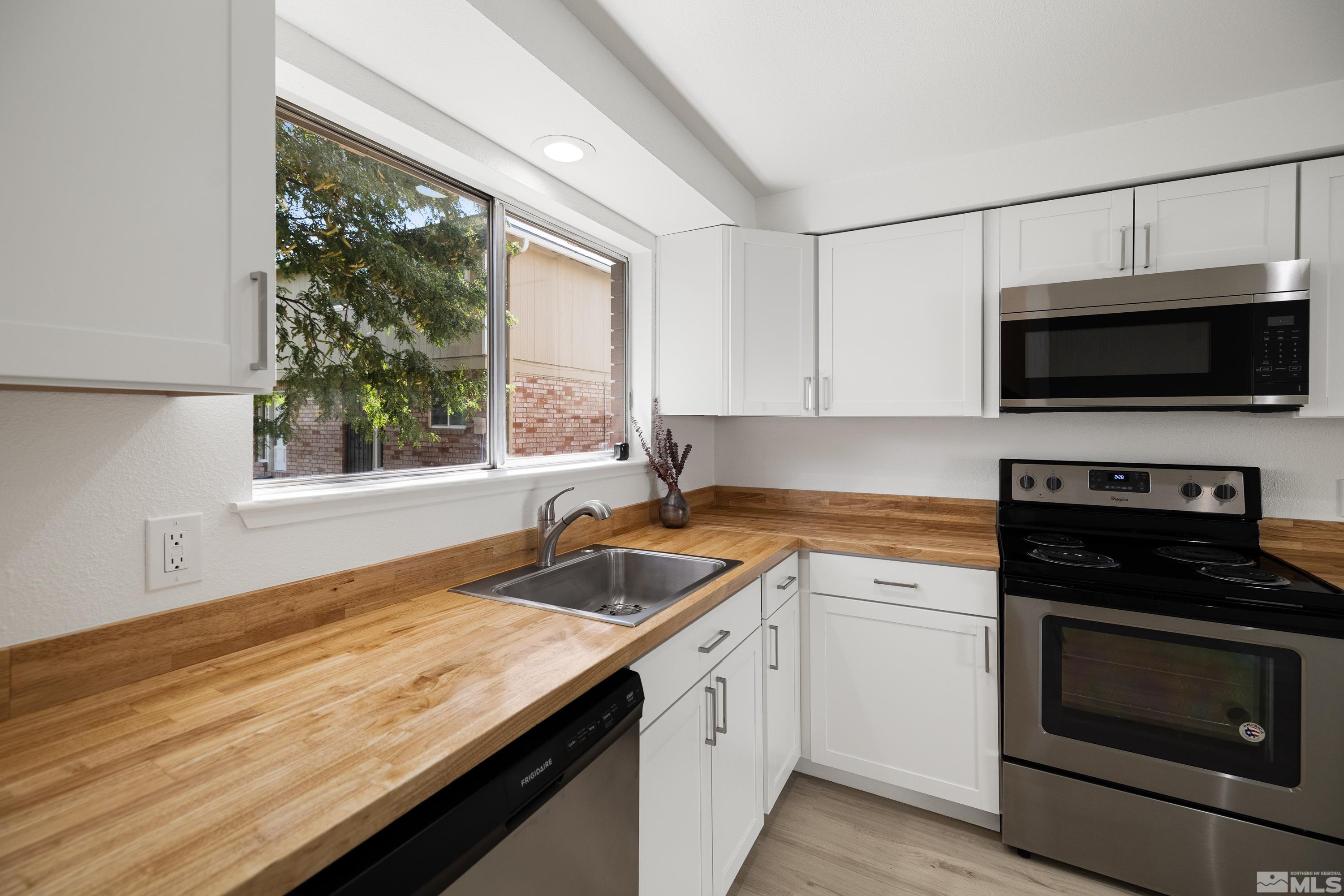 MLS: 250000265 Condo For Sale
