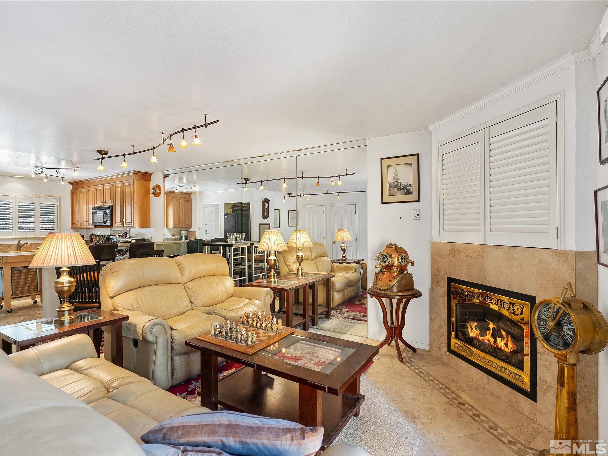 Photo #6: 250000330 Listing 