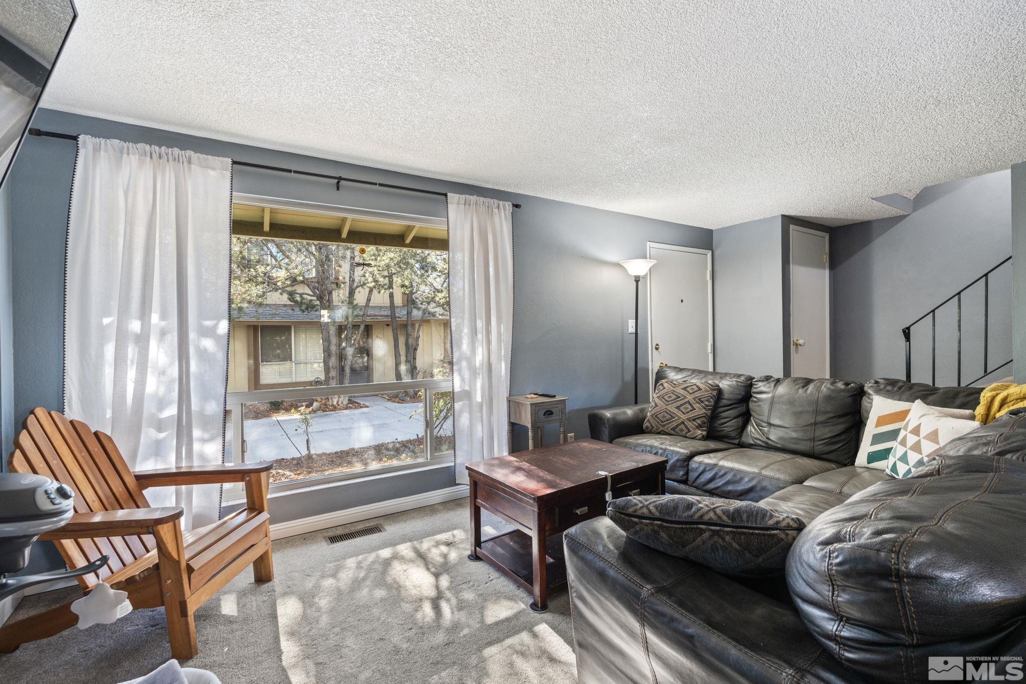 Photo #5: 250000361 Listing 