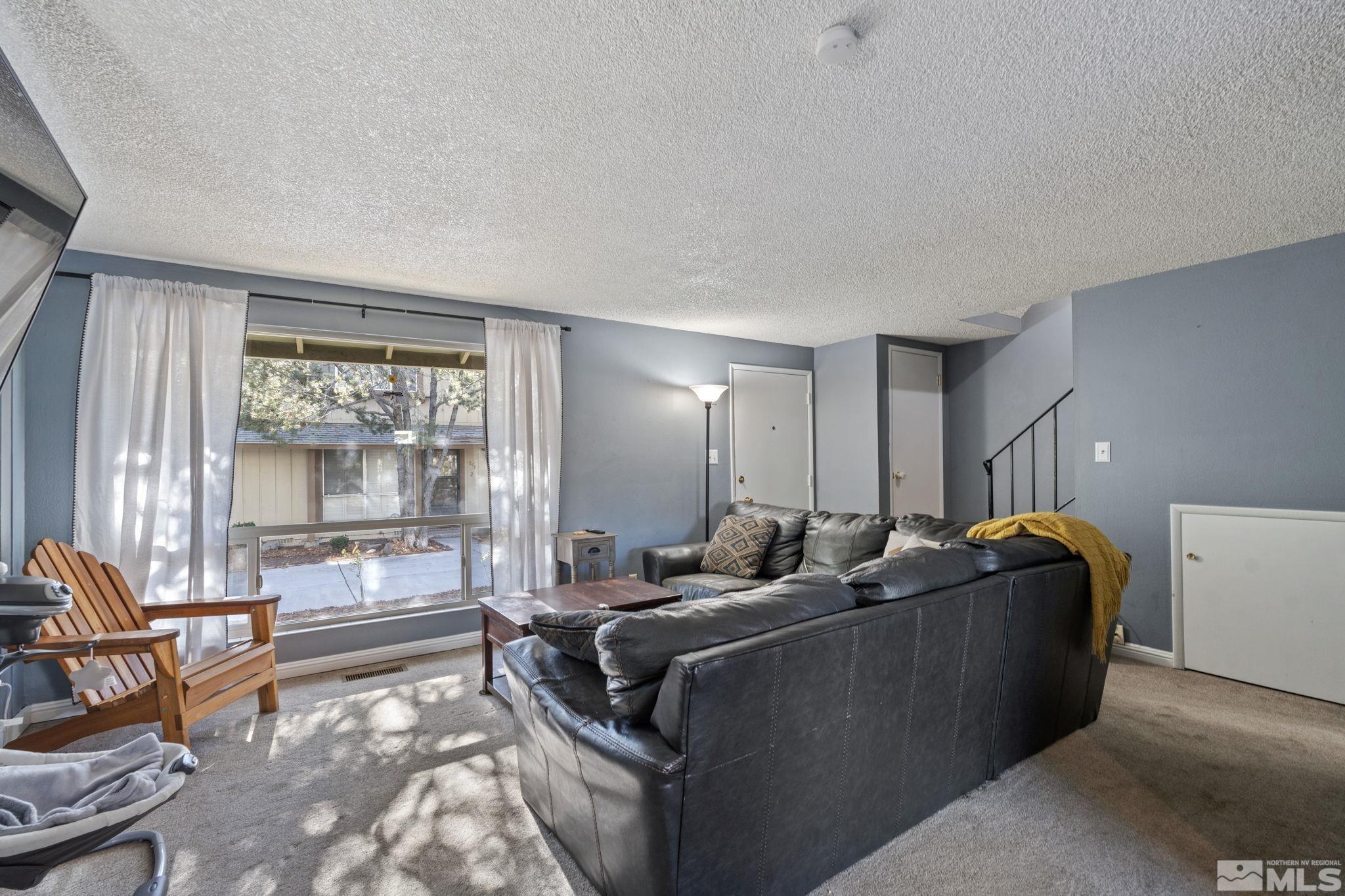 Photo #6: 250000361 Listing 