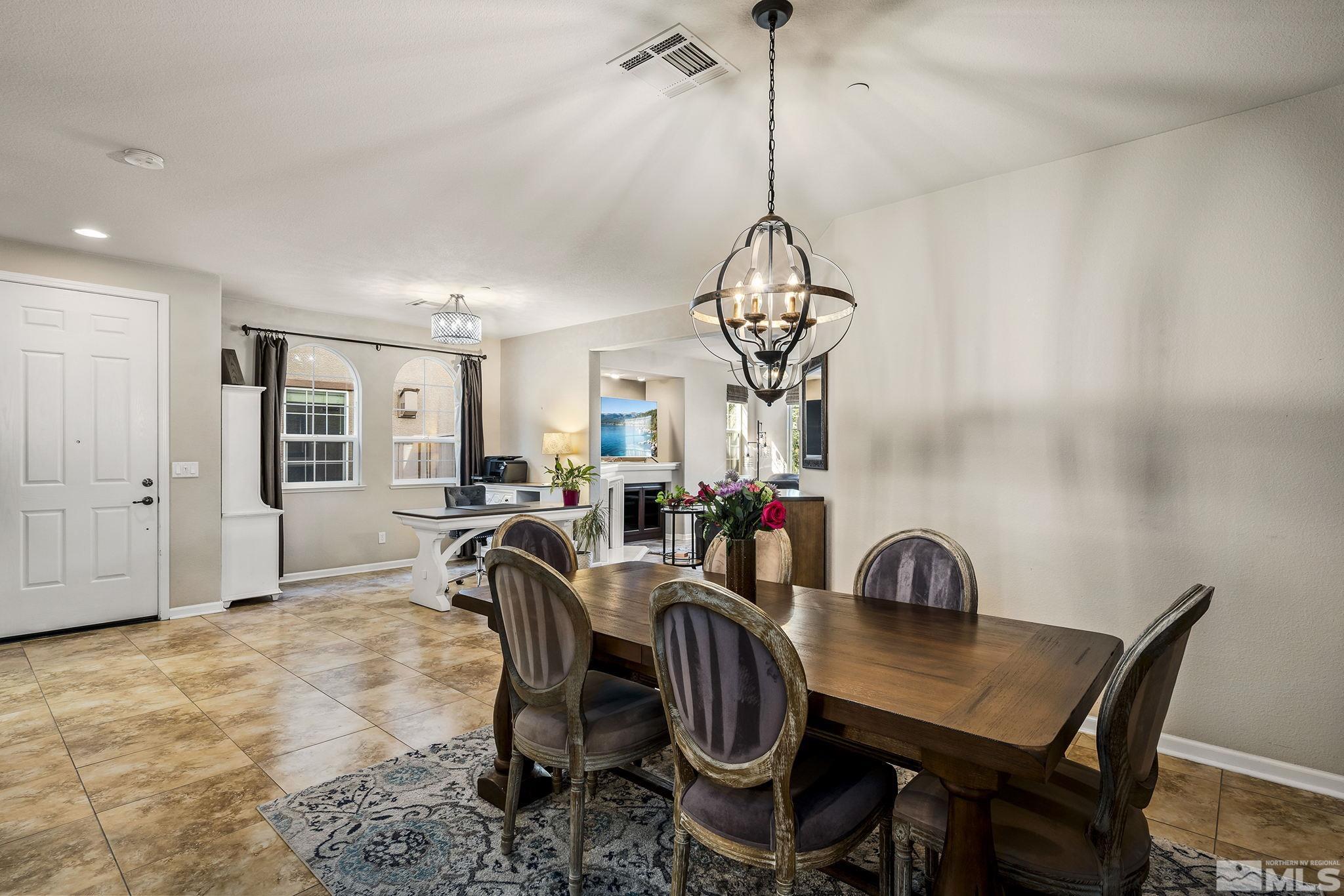 Photo #4: 250000504 Listing 
