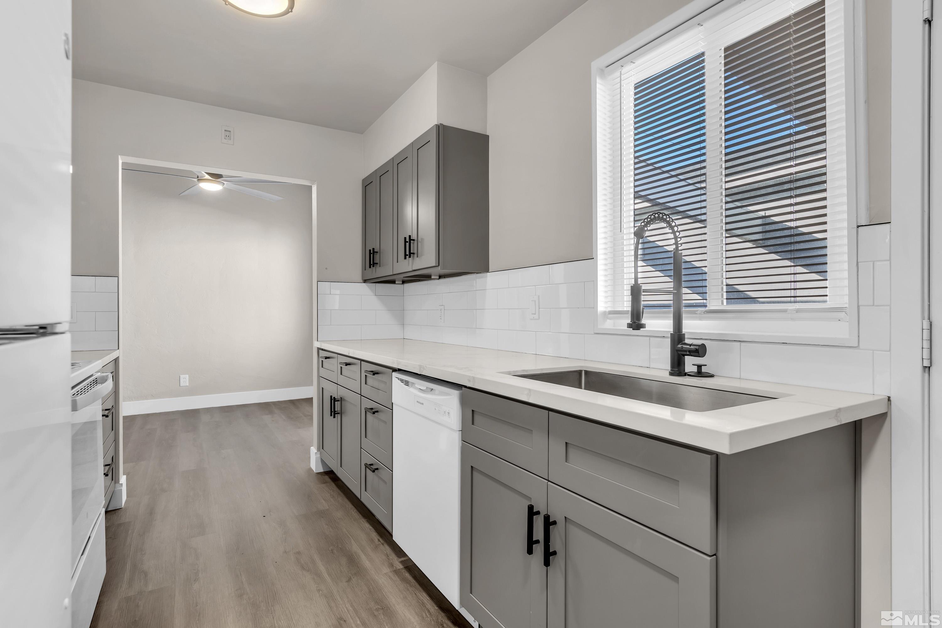 Photo #4: 250000562 Listing 