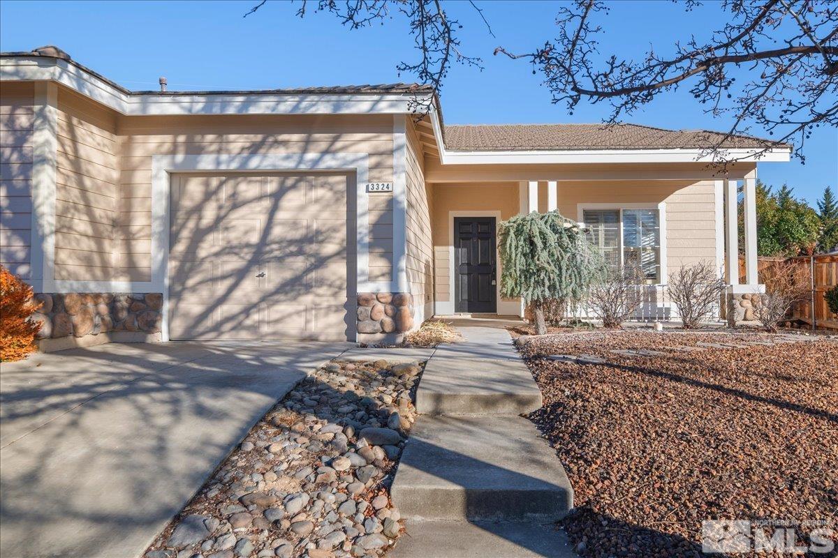 Photo #2: 250000580 Listing 