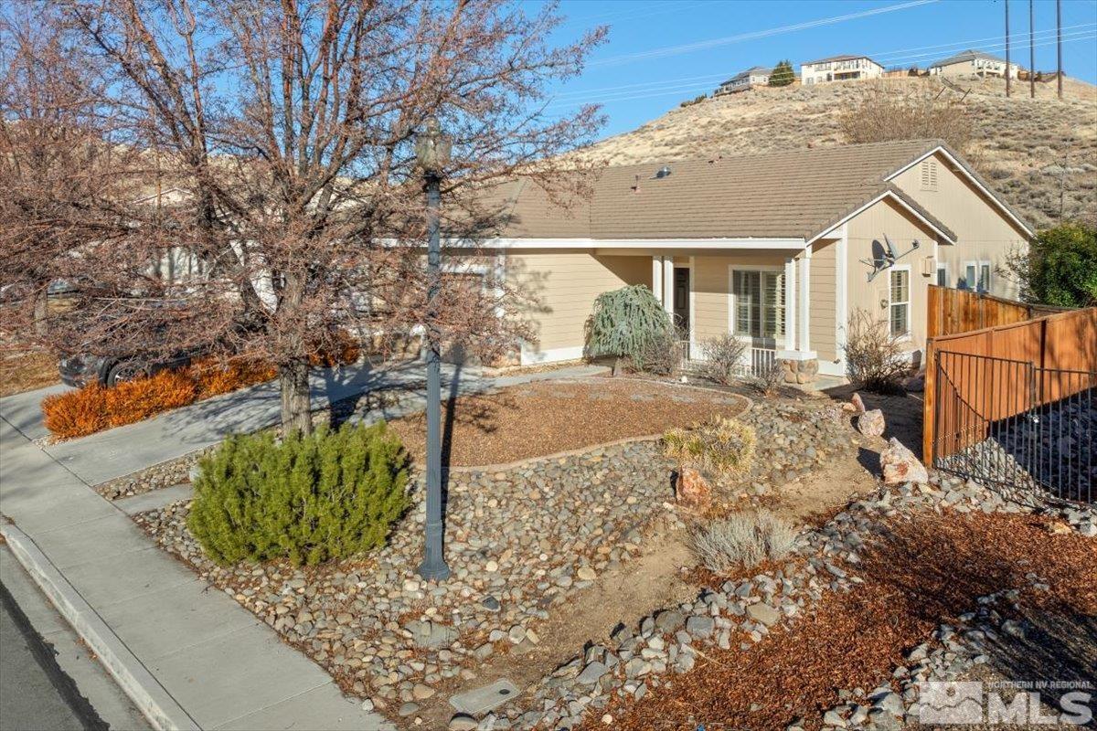 Photo #3: 250000580 Listing 