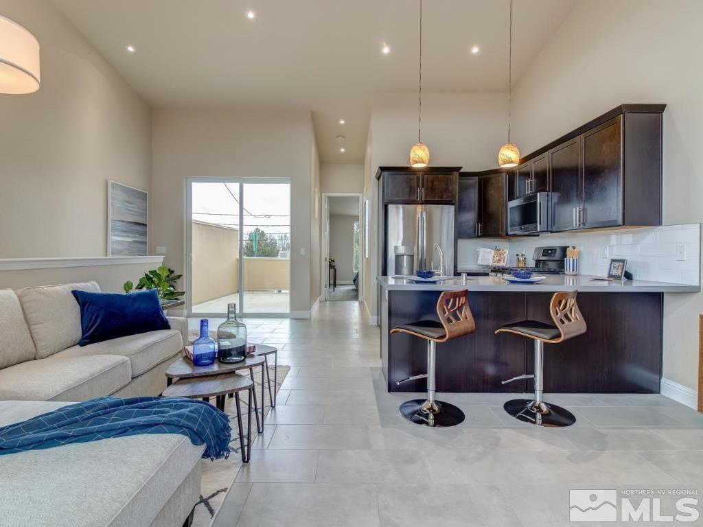 Photo #4: 250000616 Listing 
