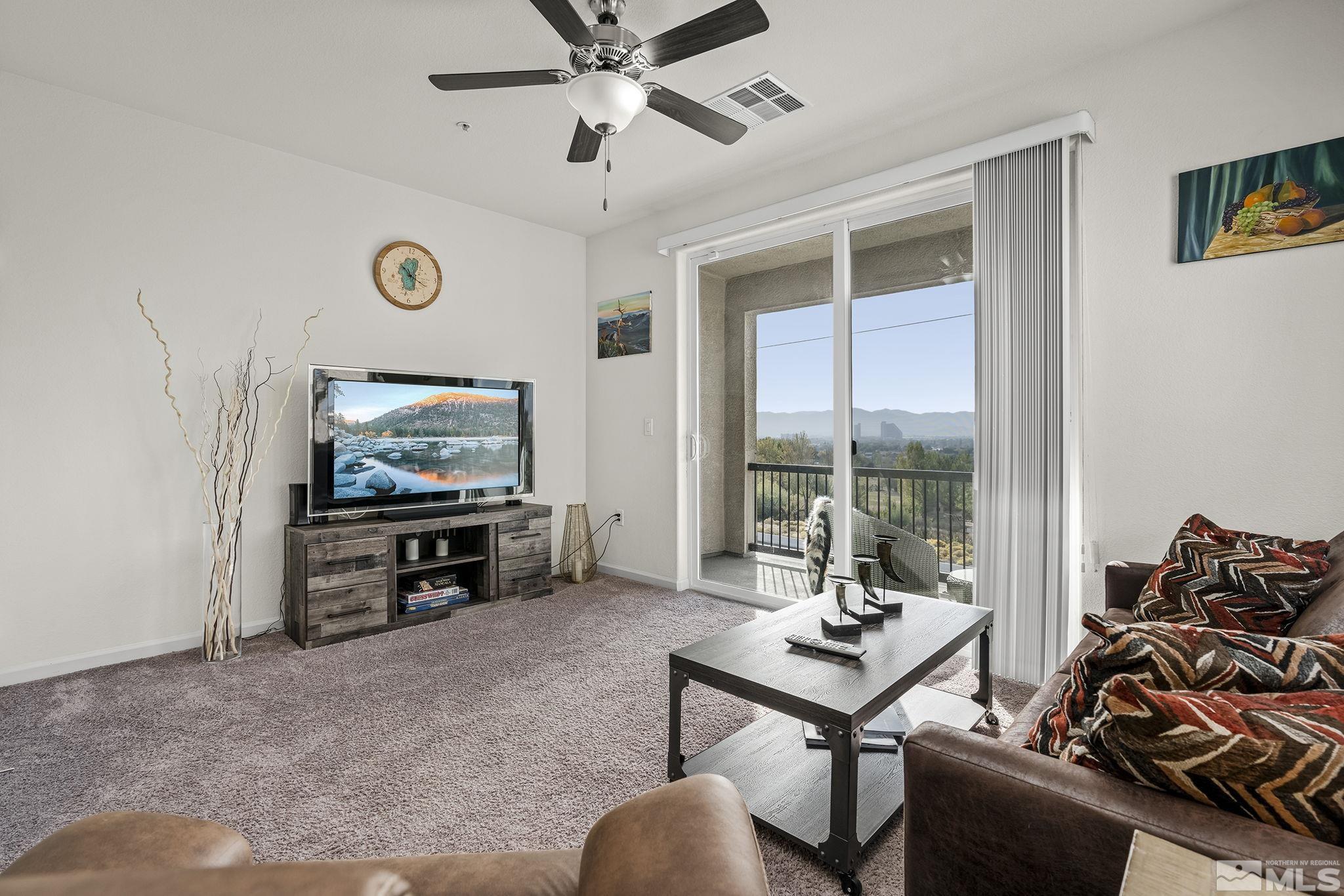 Photo #3: 250000769 Listing 