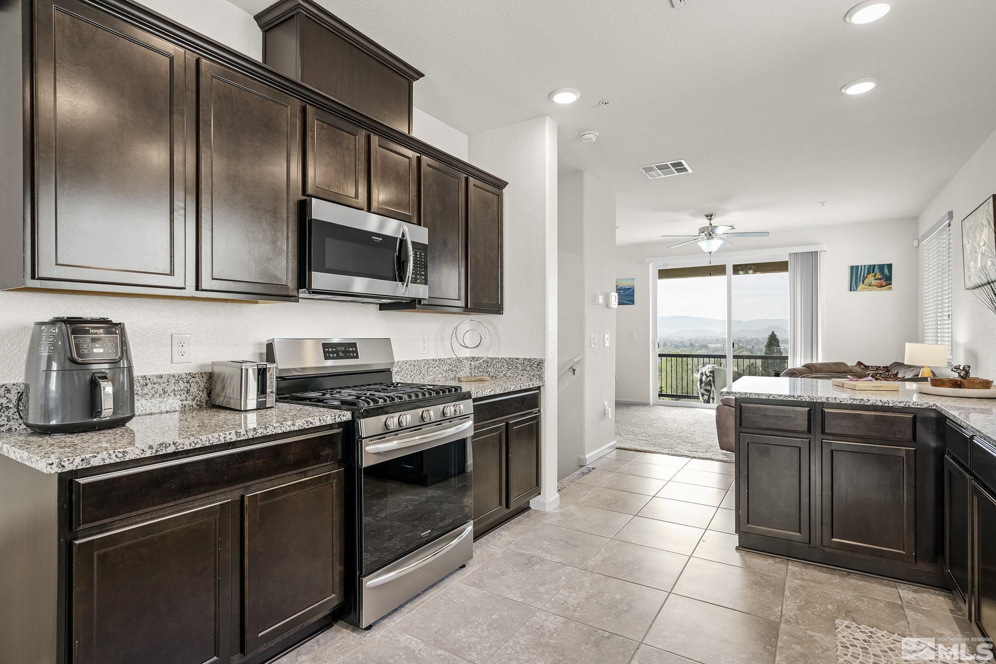 Photo #6: 250000769 Listing 