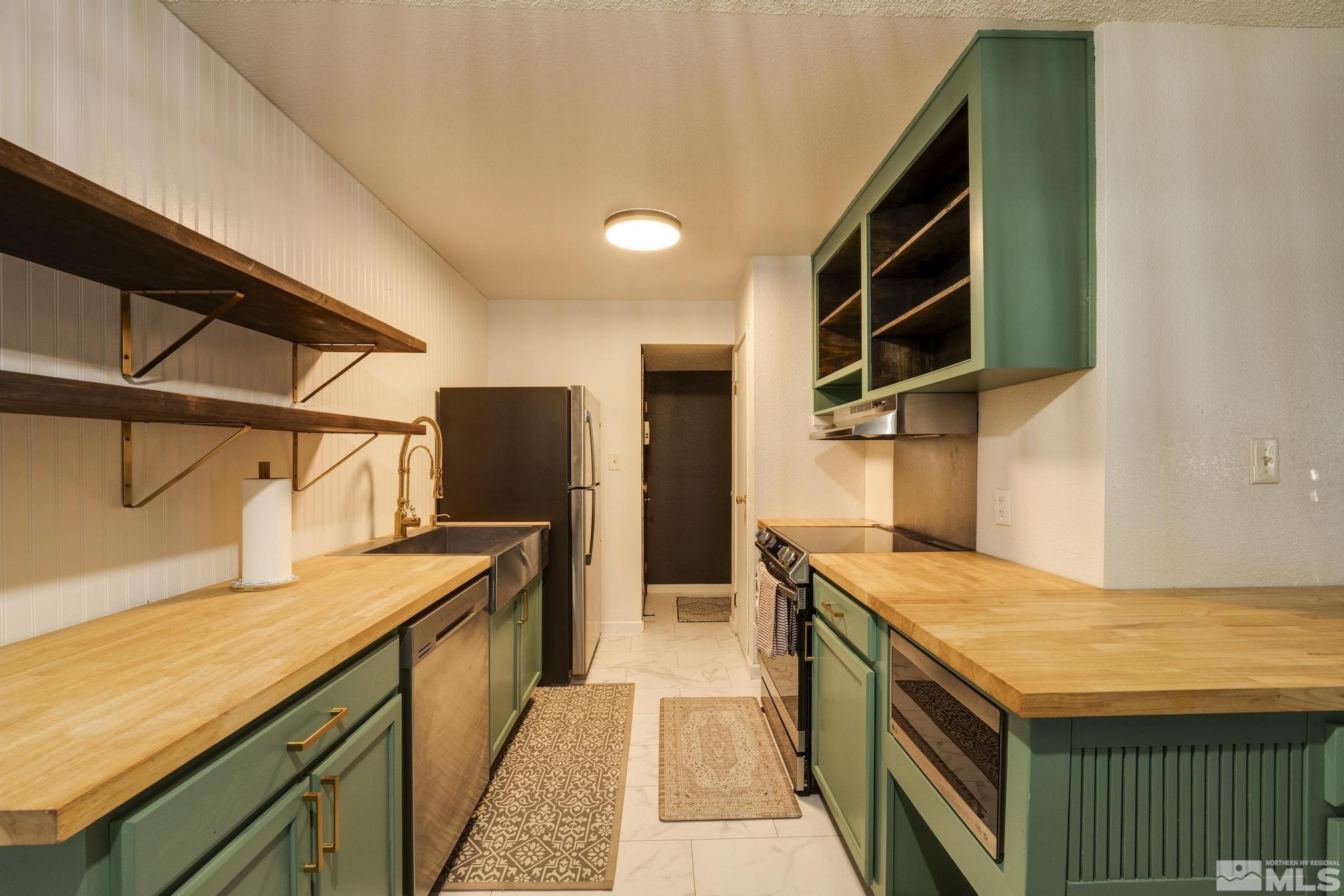 Photo #3: 250000825 Listing 