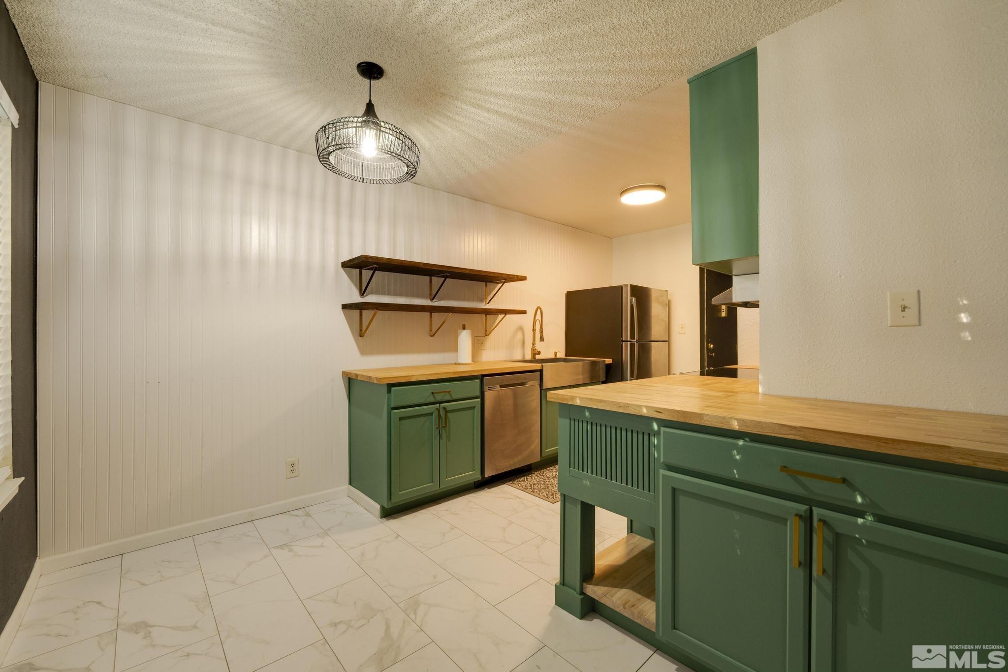 Photo #4: 250000825 Listing 
