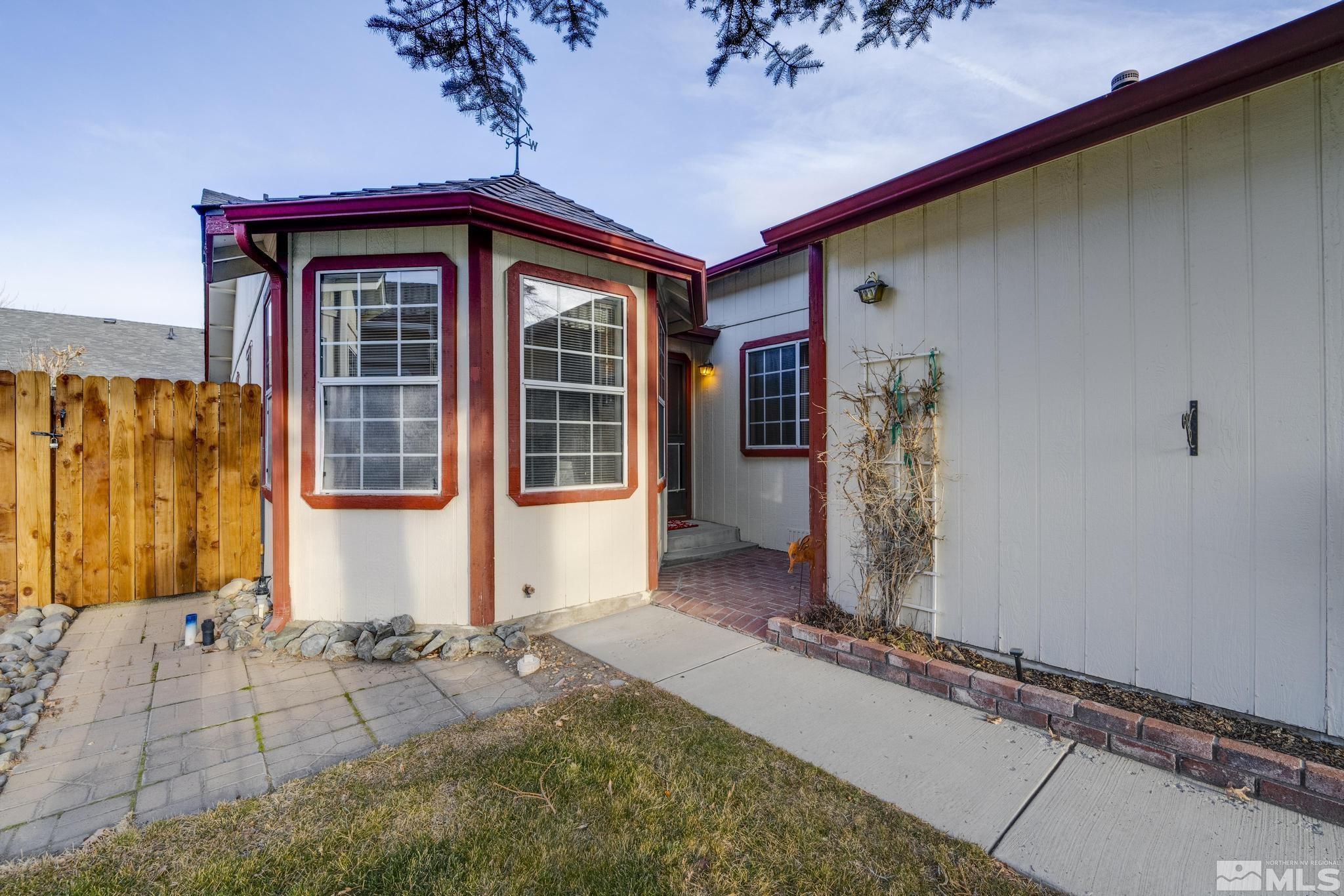Photo #3: 250000910 Listing 