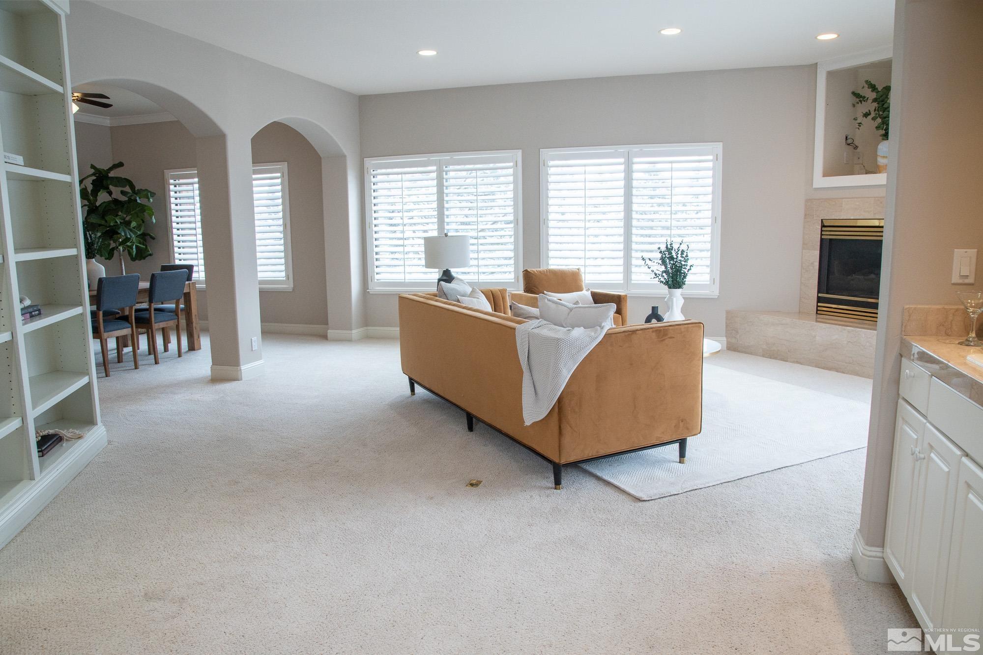 Photo #4: 250000960 Listing 
